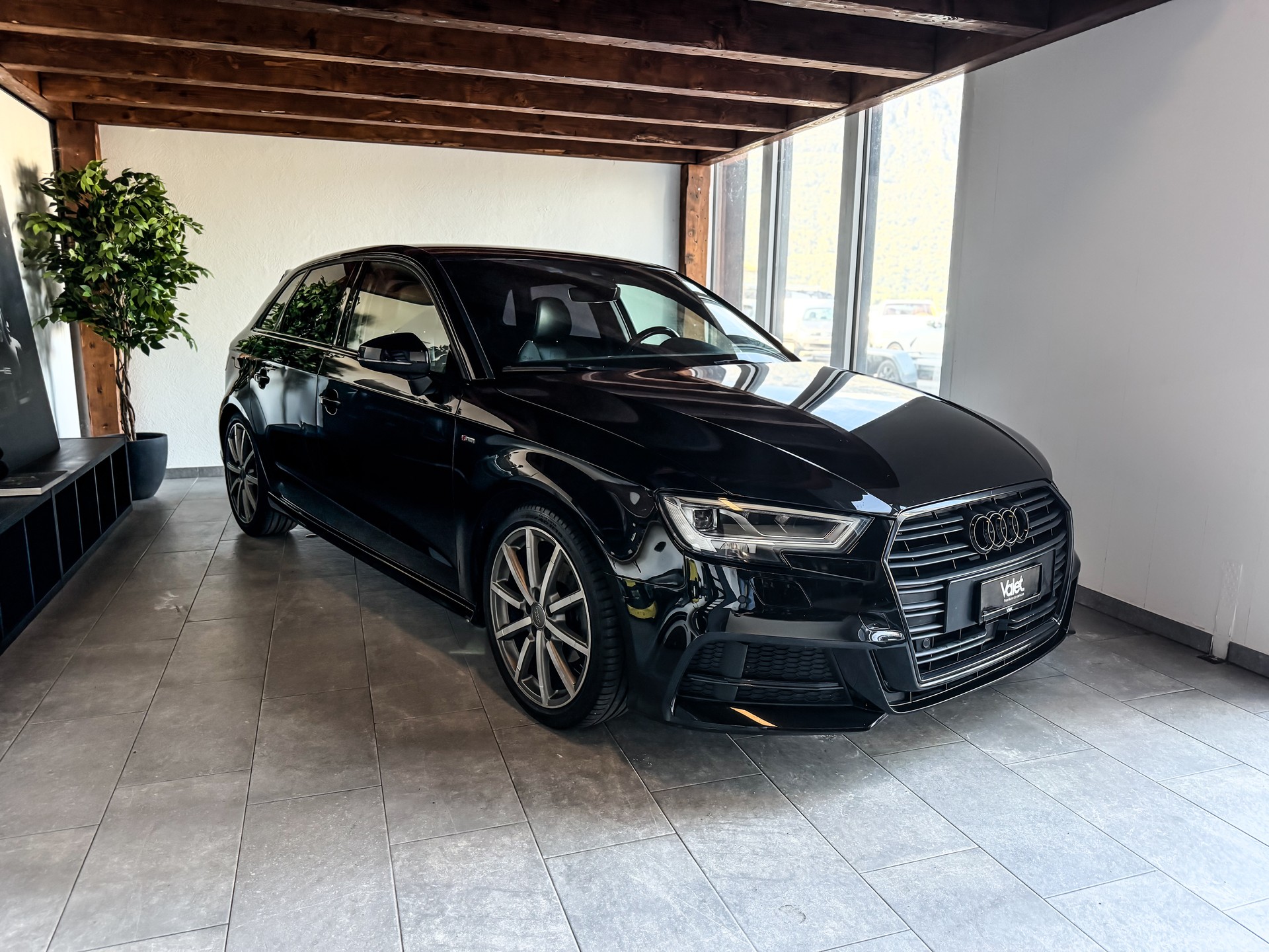 AUDI A3 Sportback 35 TFSI Sport S-tronic-image-1