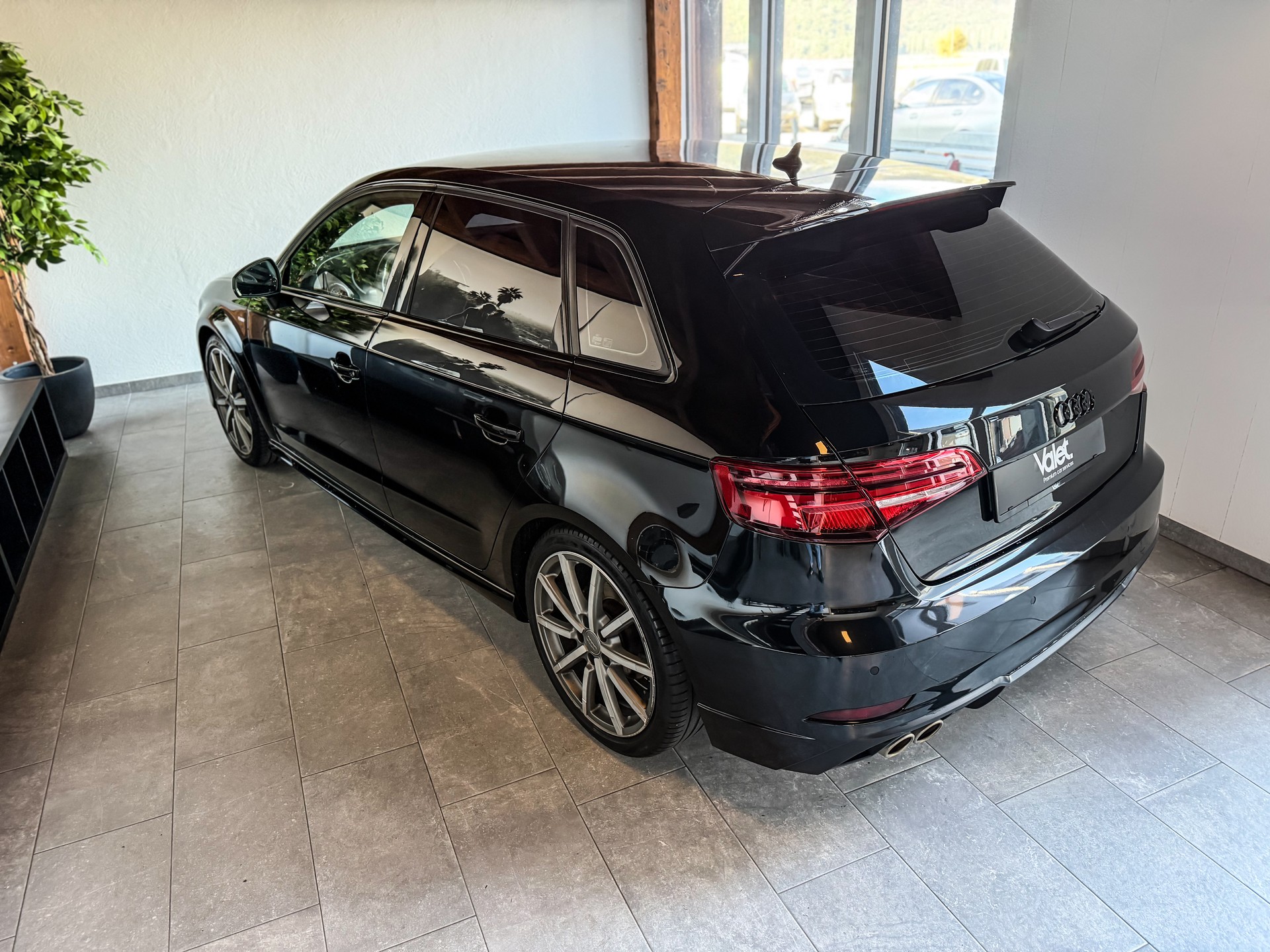 AUDI A3 Sportback 35 TFSI Sport S-tronic-image-3