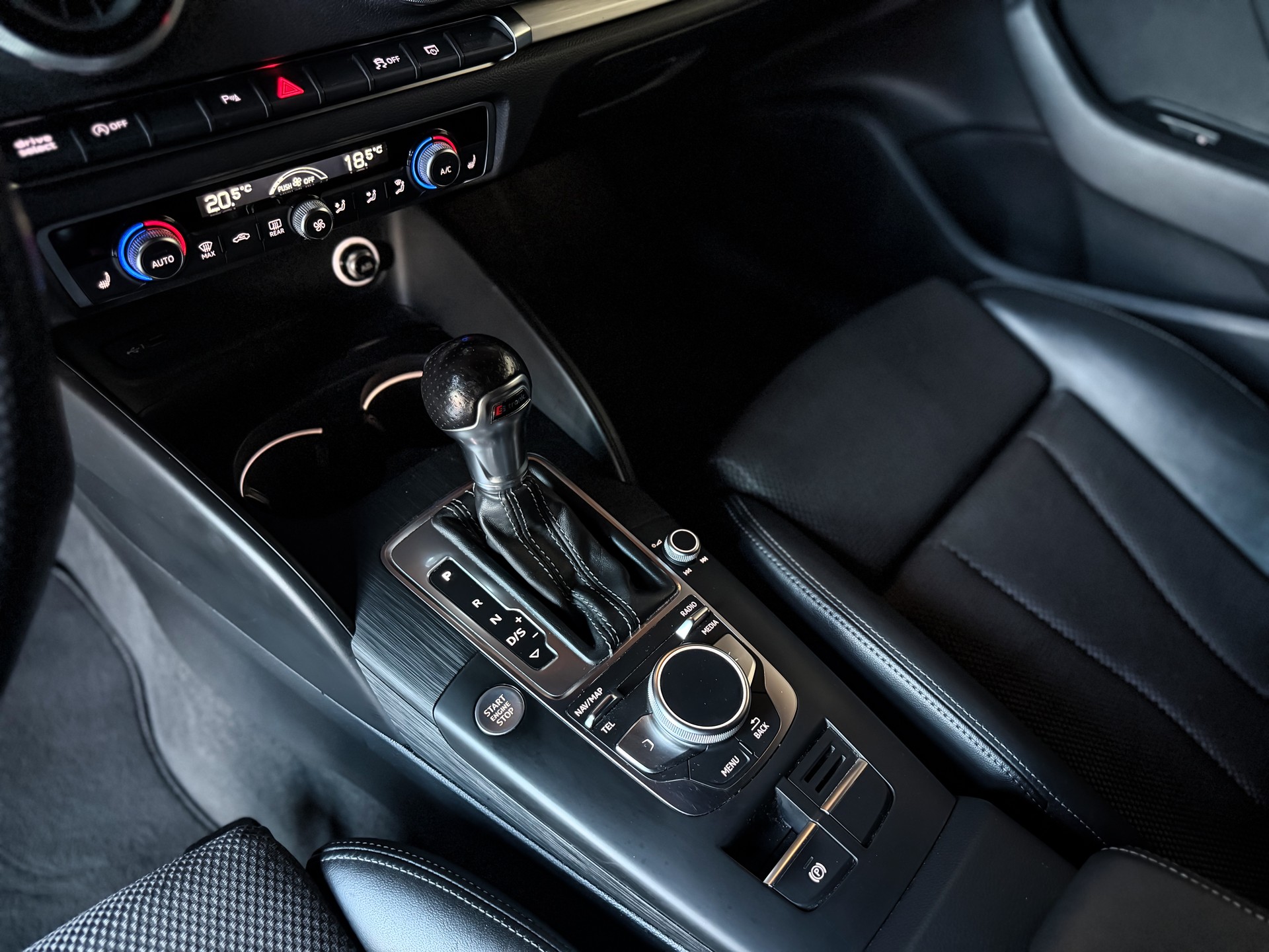 AUDI A3 Sportback 35 TFSI Sport S-tronic-image-9