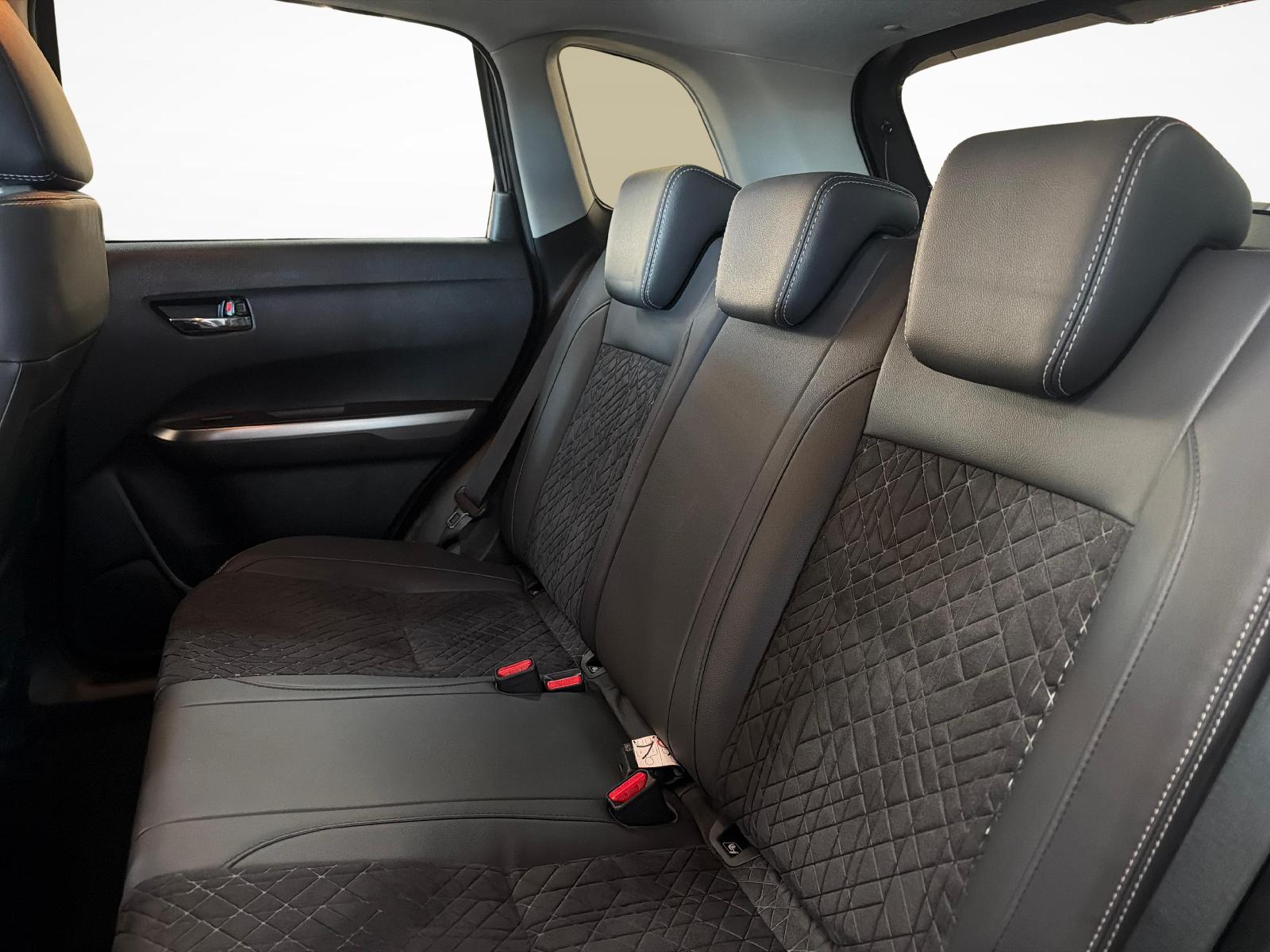 SUZUKI Vitara 1.4 T Compact Top Hybrid 4x4-image-16
