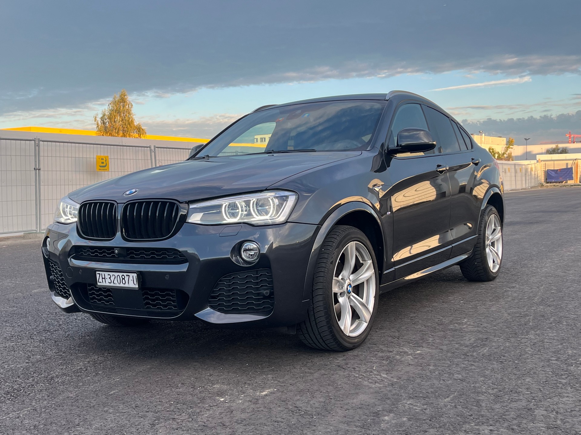 BMW X4 xDrive 35i xLine Steptronic-image-1