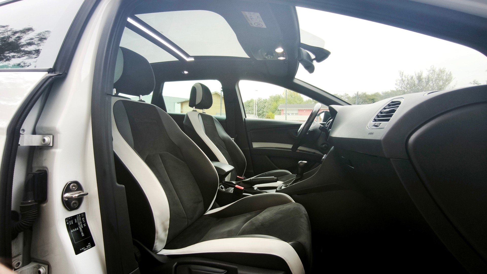 SEAT Leon ST 2.0 TSI Cupra 280 DSG-image-4