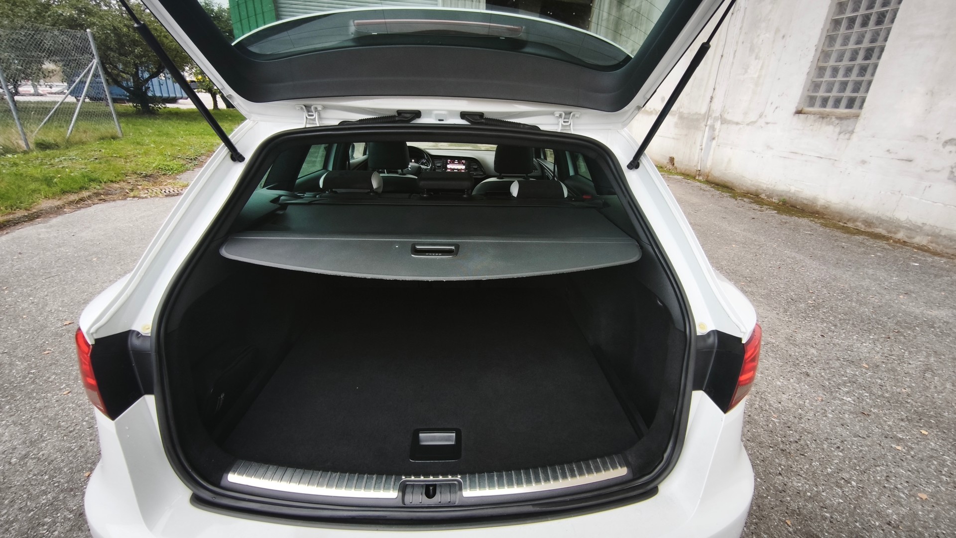 SEAT Leon ST 2.0 TSI Cupra 280 DSG-image-8