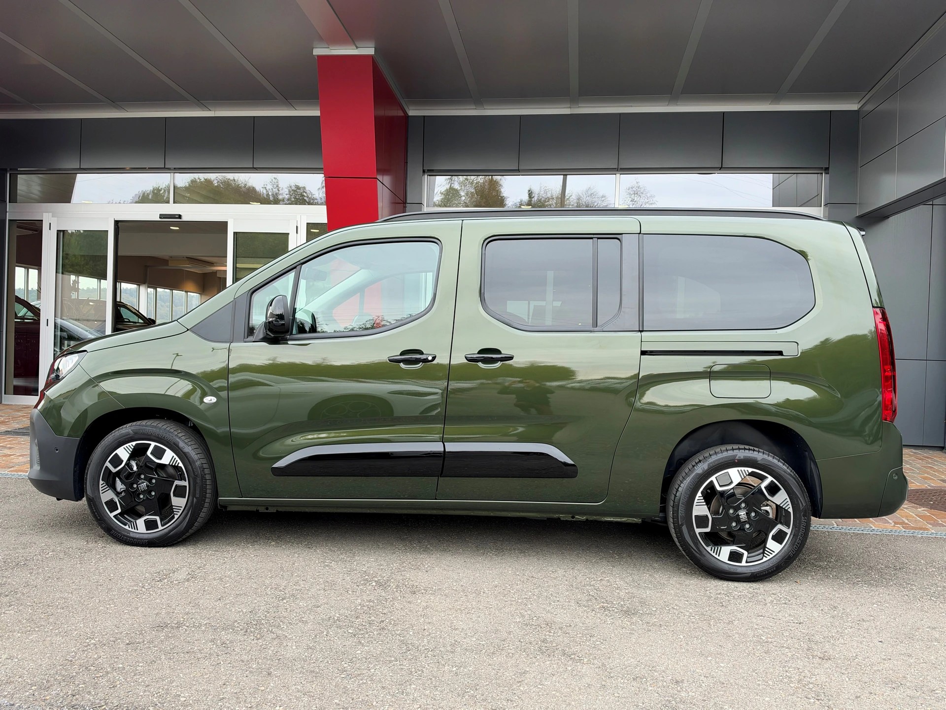 FIAT Qubo L 1.5 D La Prima 7-Sitzer-image-20