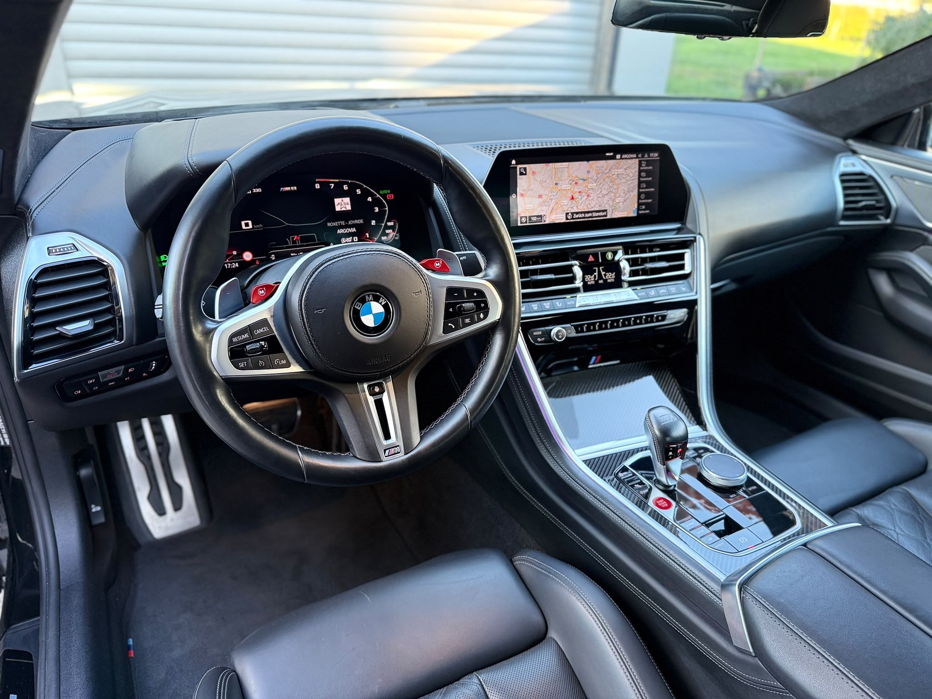 BMW M8 Competition xDrive Coupé-image-17