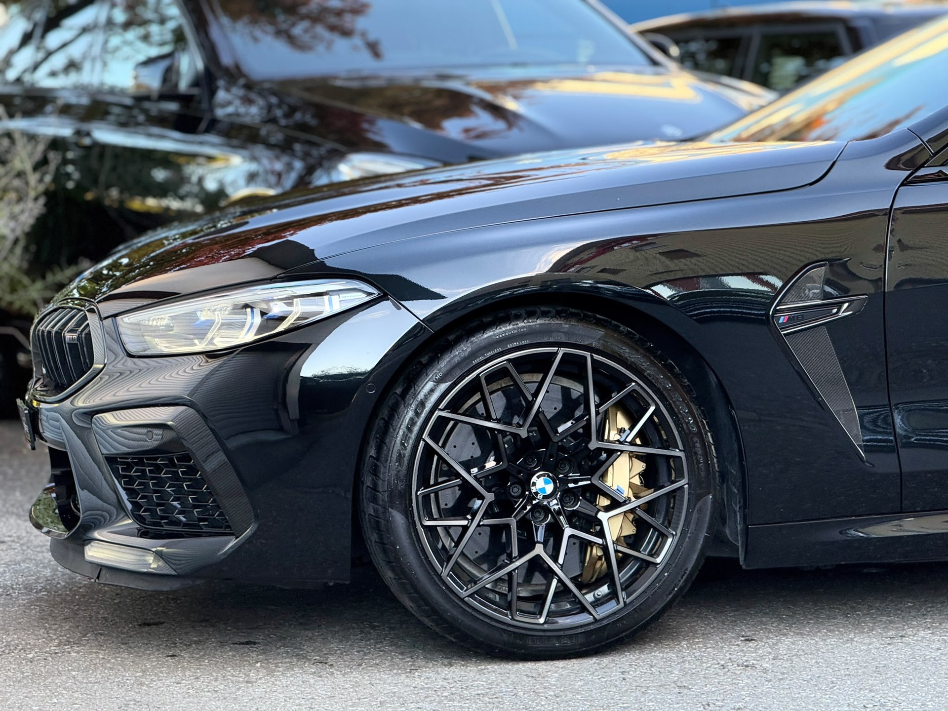 BMW M8 Competition xDrive Coupé-image-6