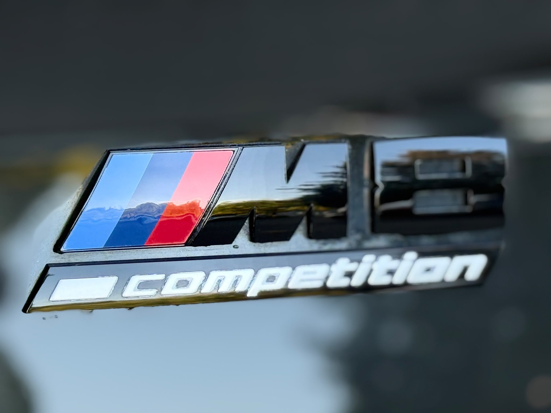 BMW M8 Competition xDrive Coupé-image-8