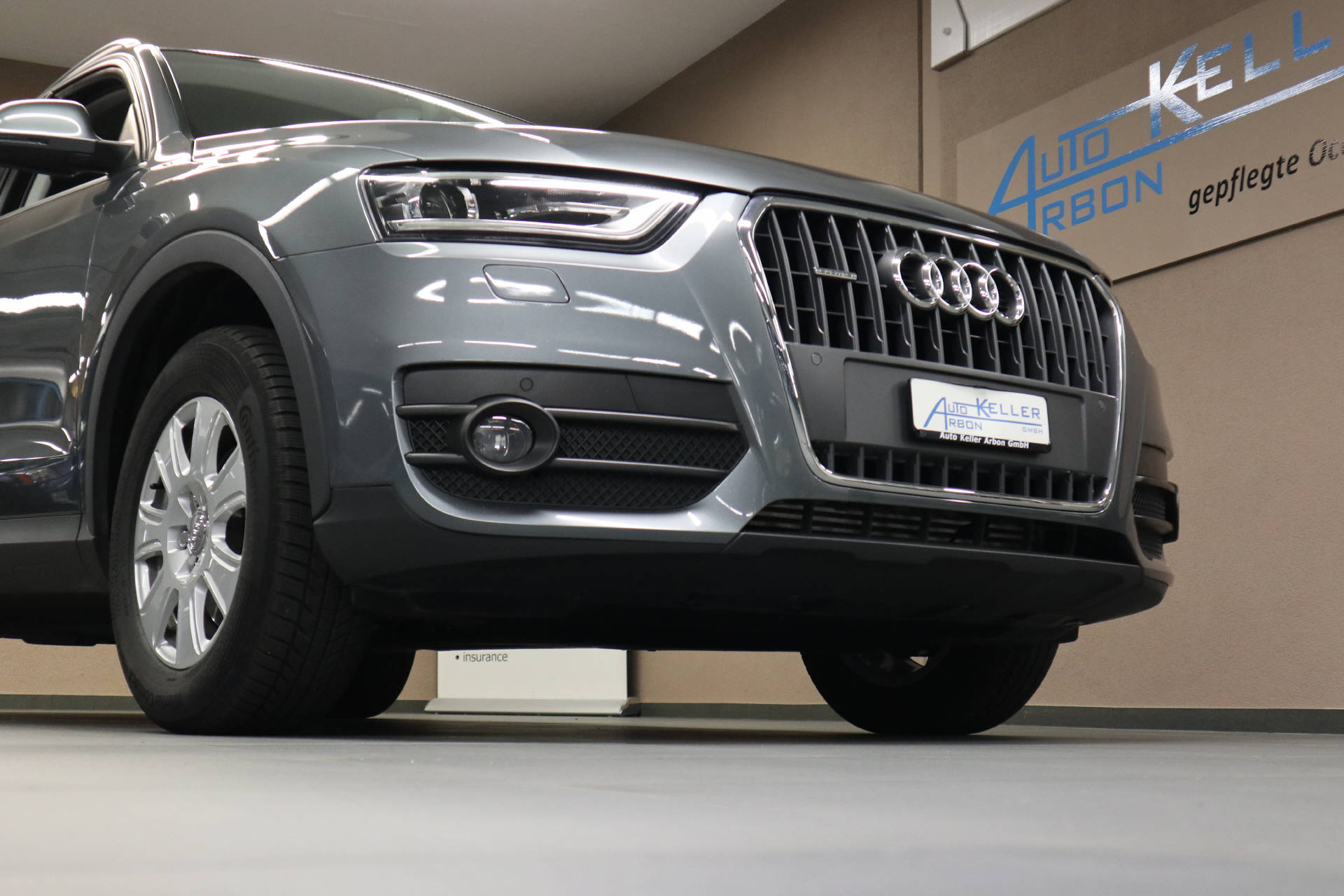 AUDI Q3 2.0 TDI 140 quattro S-Tronic-image-4