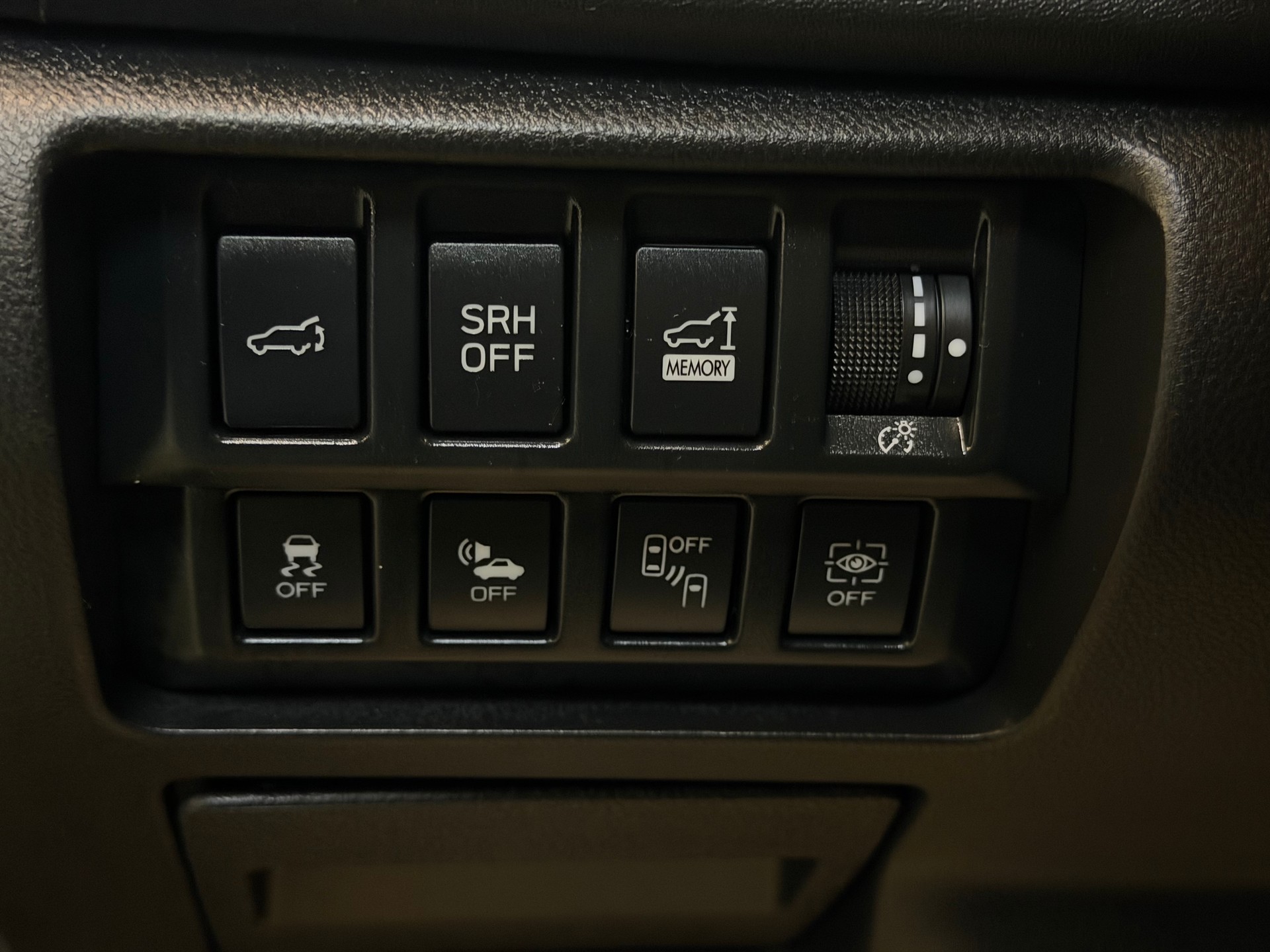 SUBARU Forester 2.0i e-Boxer Luxury Lineartronic | CH-Auto | Frisch MFK | AHK 1870kg. | Eyesight Fahrassistenzsystem-image-11