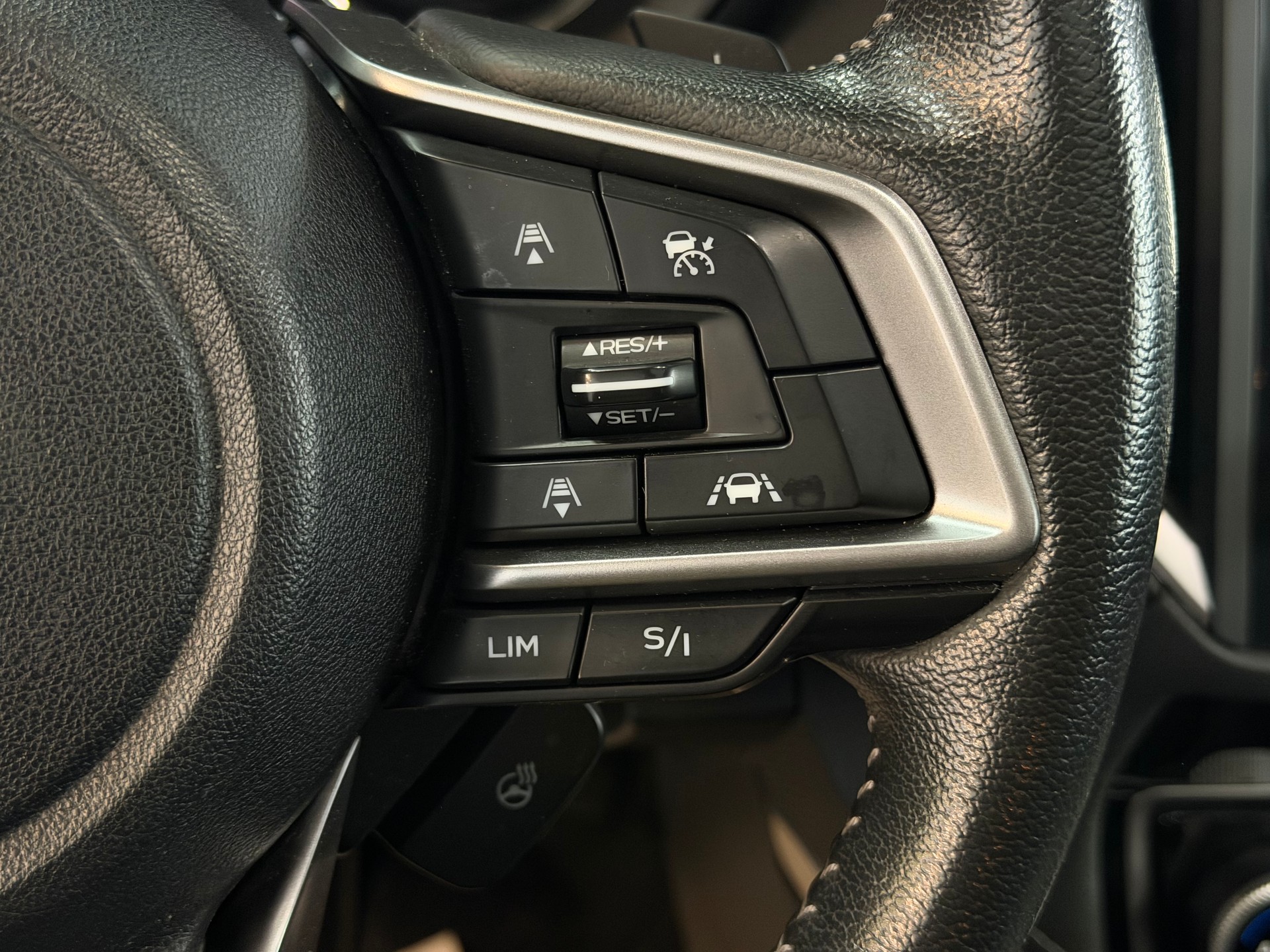 SUBARU Forester 2.0i e-Boxer Luxury Lineartronic | CH-Auto | Frisch MFK | AHK 1870kg. | Eyesight Fahrassistenzsystem-image-16
