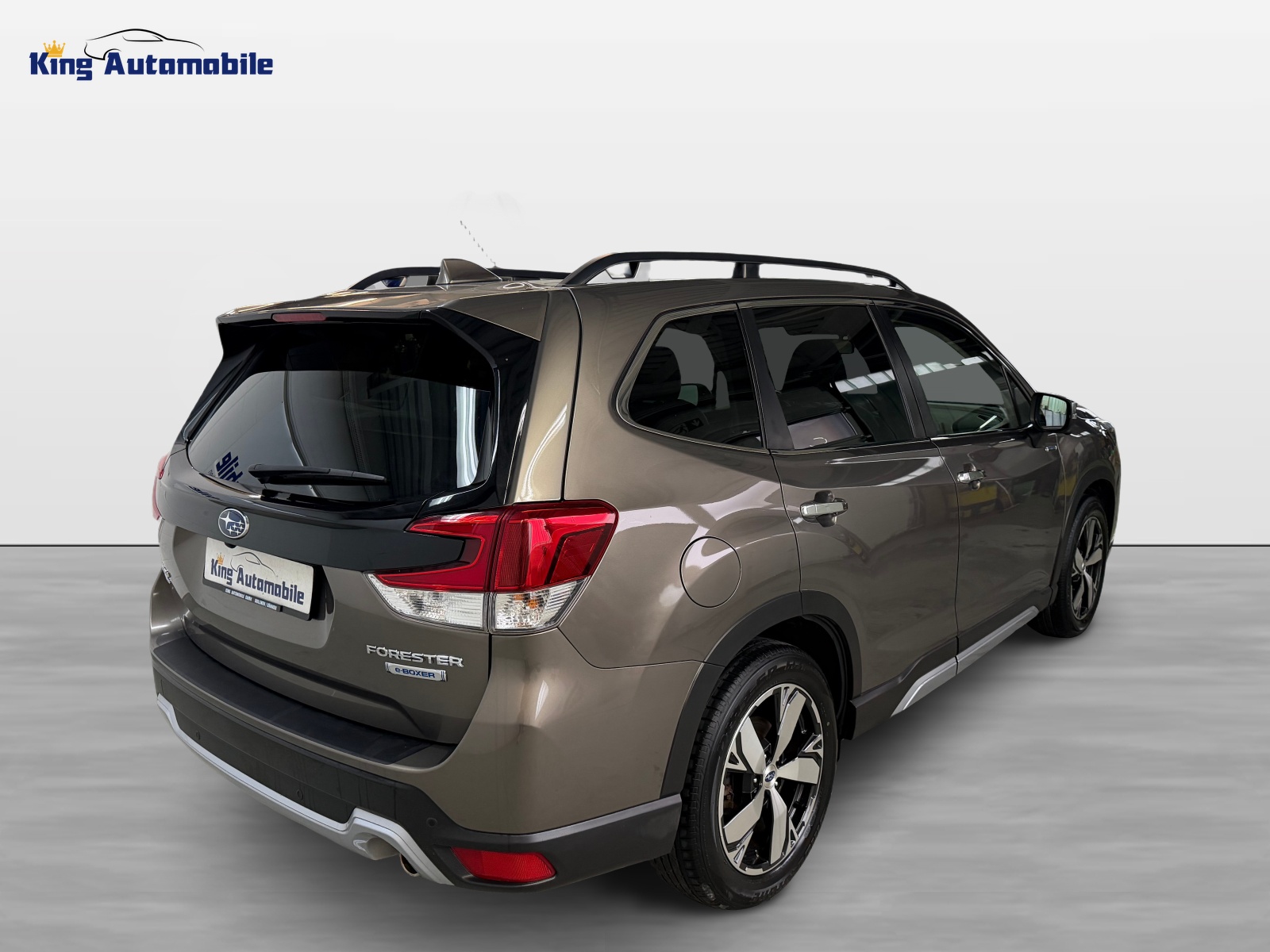 SUBARU Forester 2.0i e-Boxer Luxury Lineartronic | CH-Auto | Frisch MFK | AHK 1870kg. | Eyesight Fahrassistenzsystem-image-5