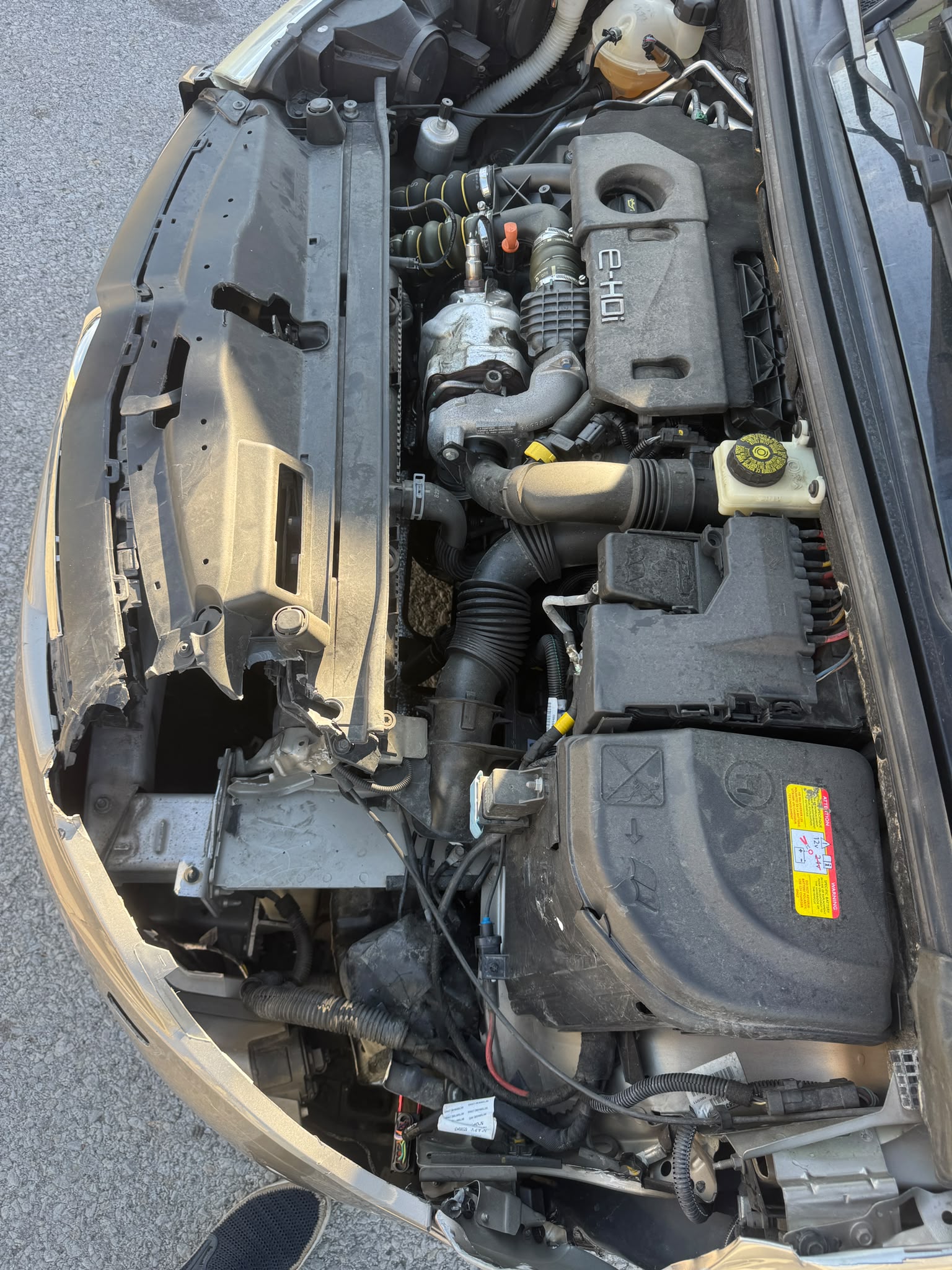CITROEN C4 Berline 1.6 e-HDi Exclusive EGS6-image-12