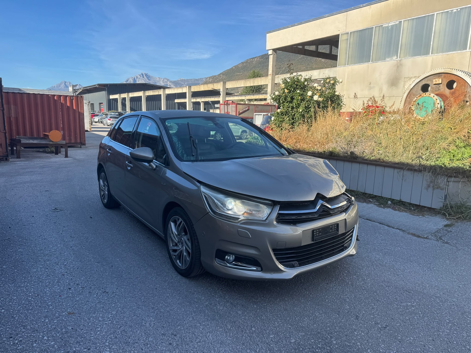 CITROEN C4 Berline 1.6 e-HDi Exclusive EGS6-image-0