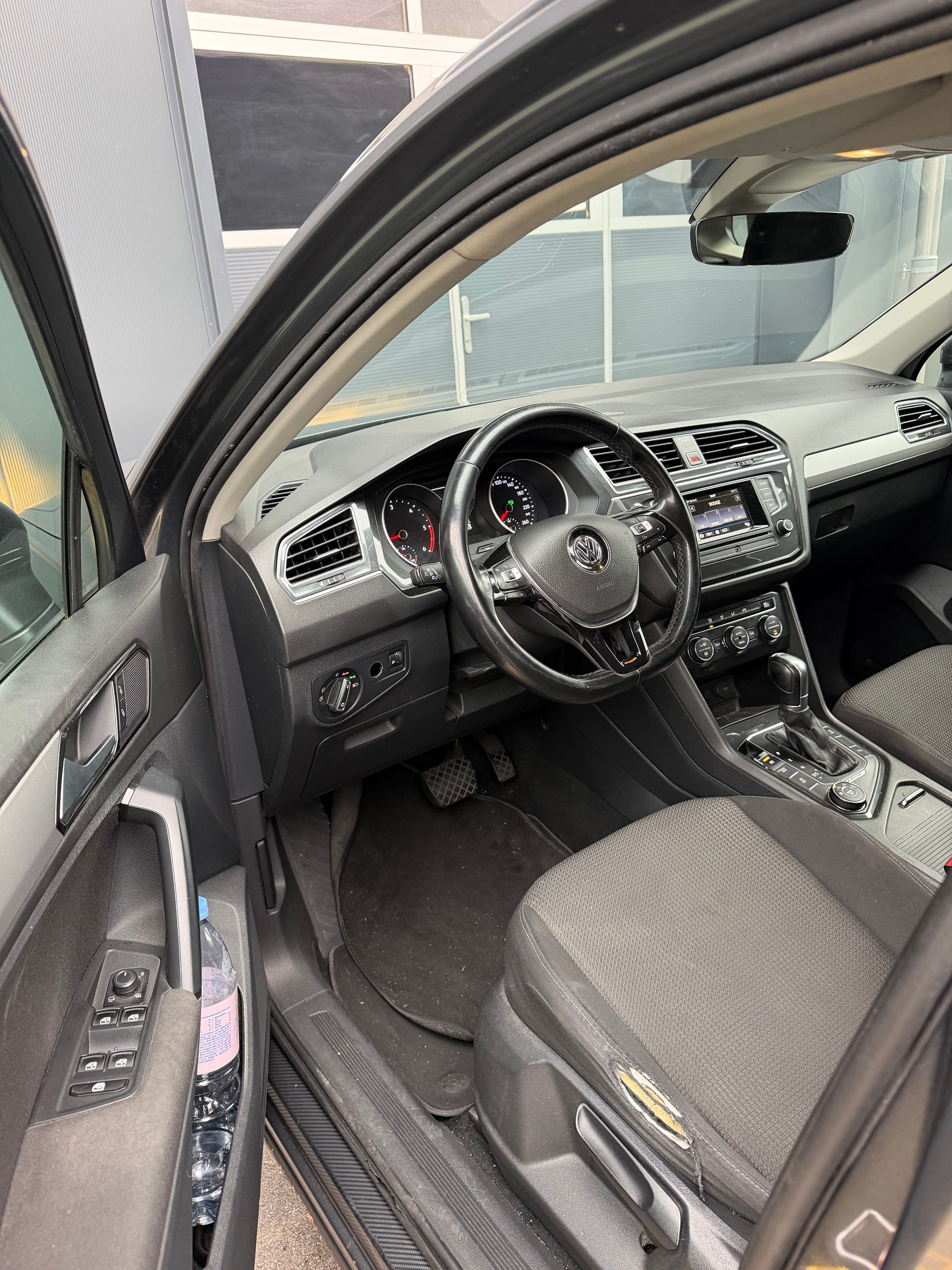 VW Tiguan 2.0 TDI SCR Comfortline 4Motion DSG-image-11