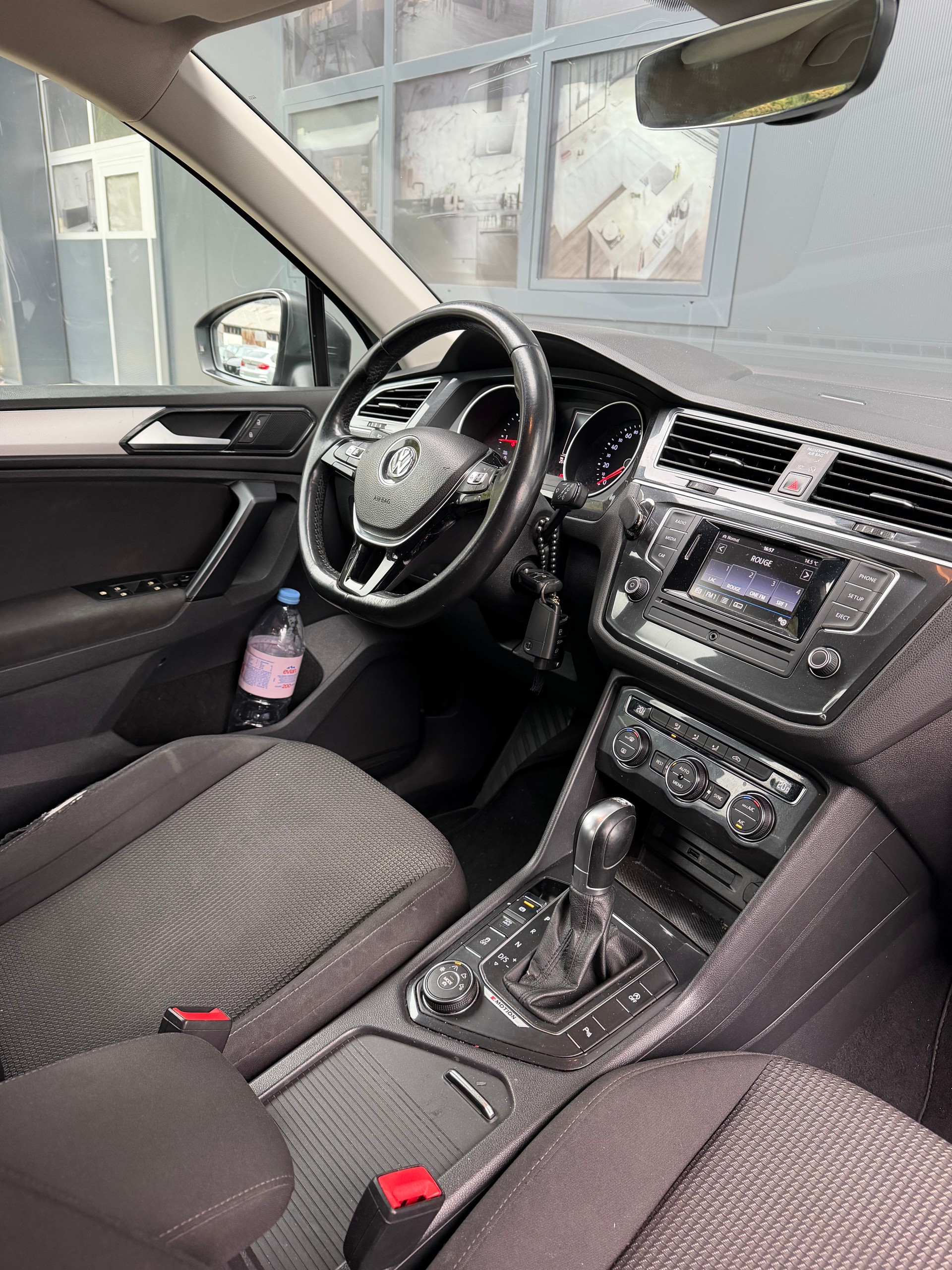 VW Tiguan 2.0 TDI SCR Comfortline 4Motion DSG-image-10
