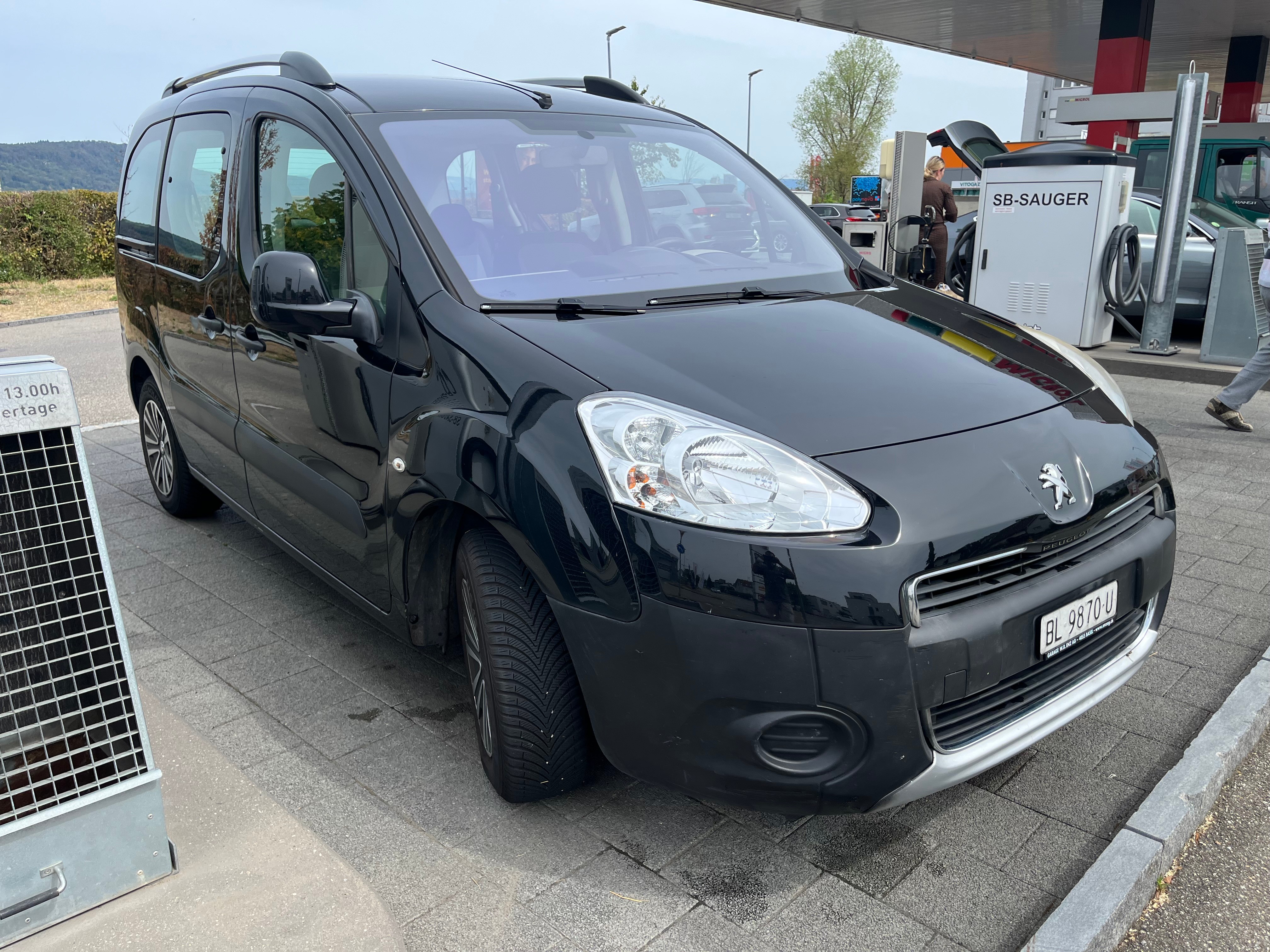 Car photo