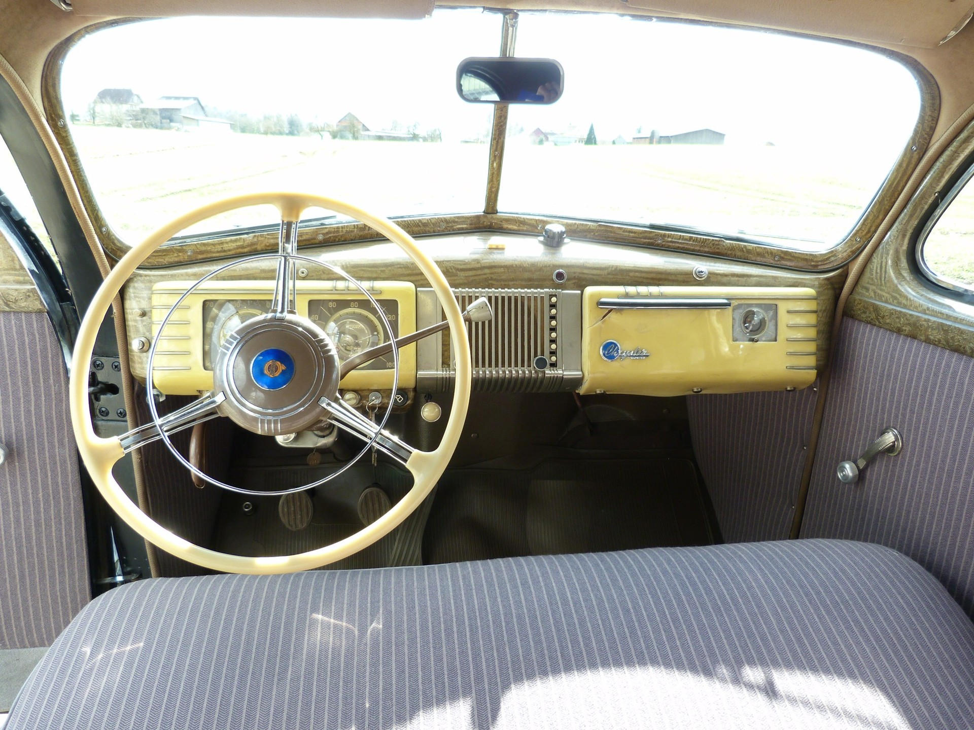 CHRYSLER Royal C 22-image-10
