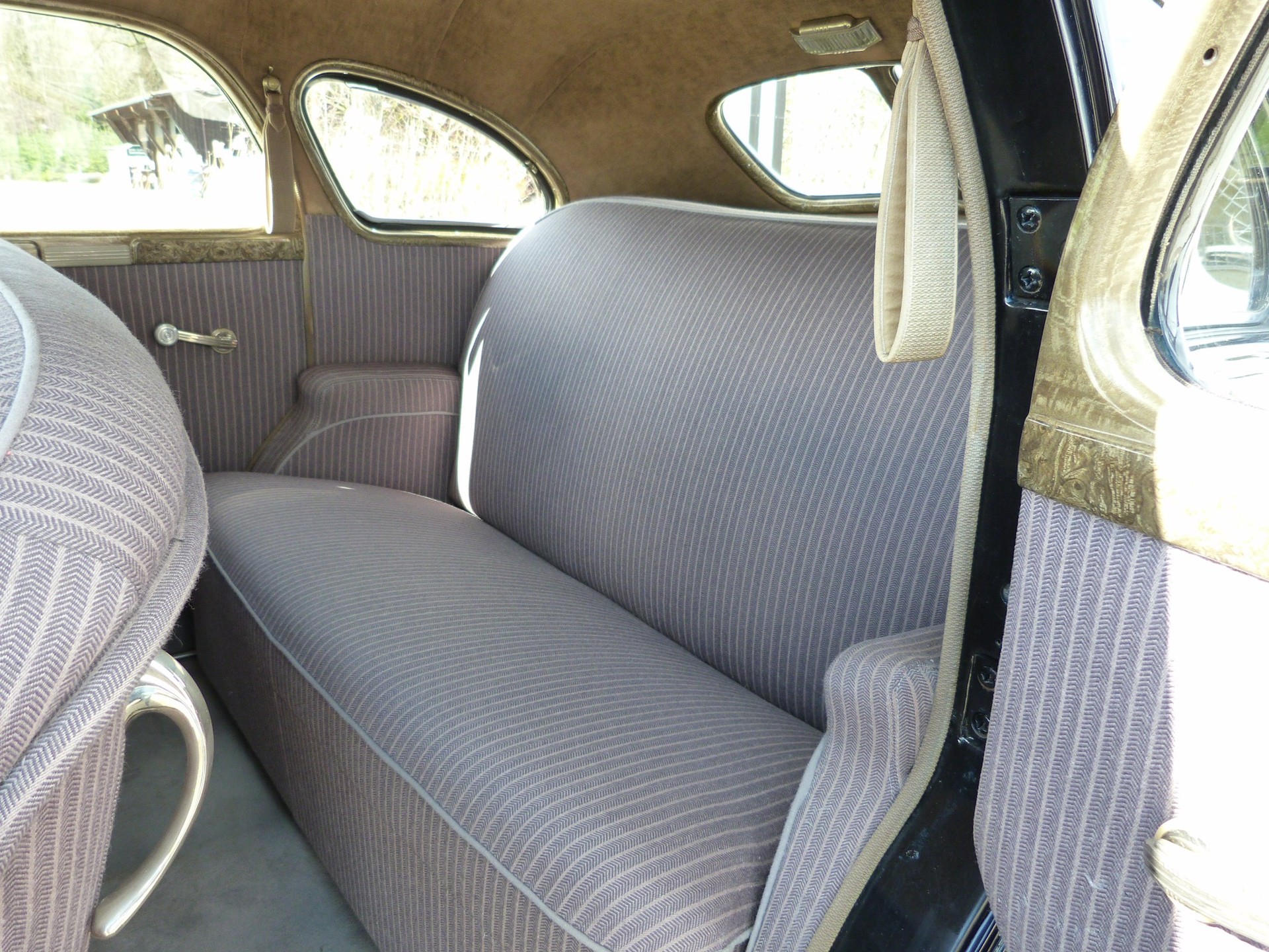 CHRYSLER Royal C 22-image-8