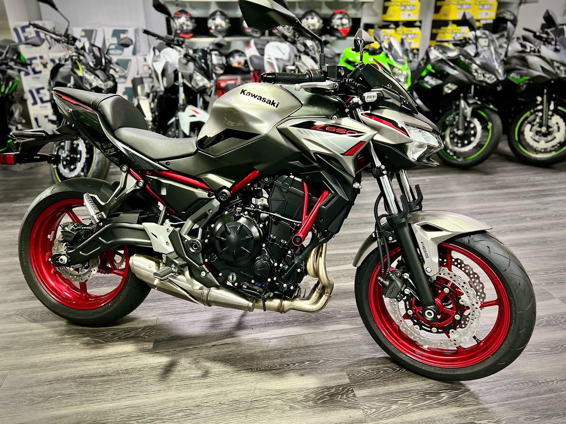 KAWASAKI Z 650-image-6