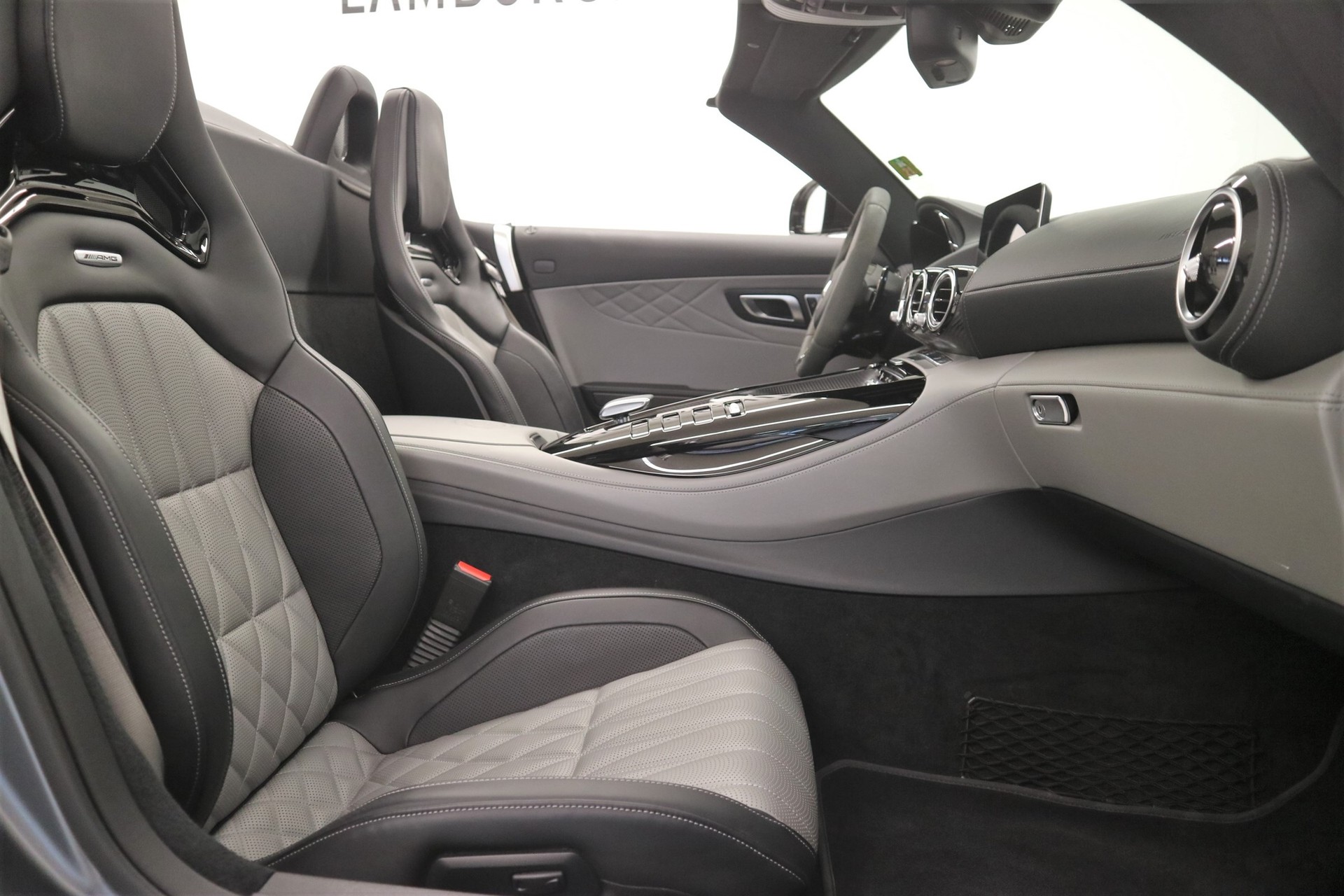 MERCEDES-BENZ AMG GT R Roadster Speedshift DCT-image-5