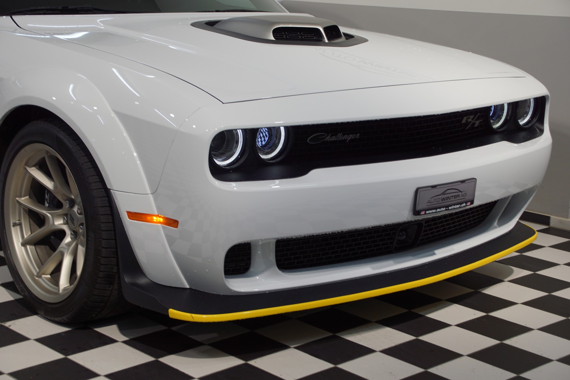 DODGE Challenger 392 Shaker Swinger LAST CALL-image-1