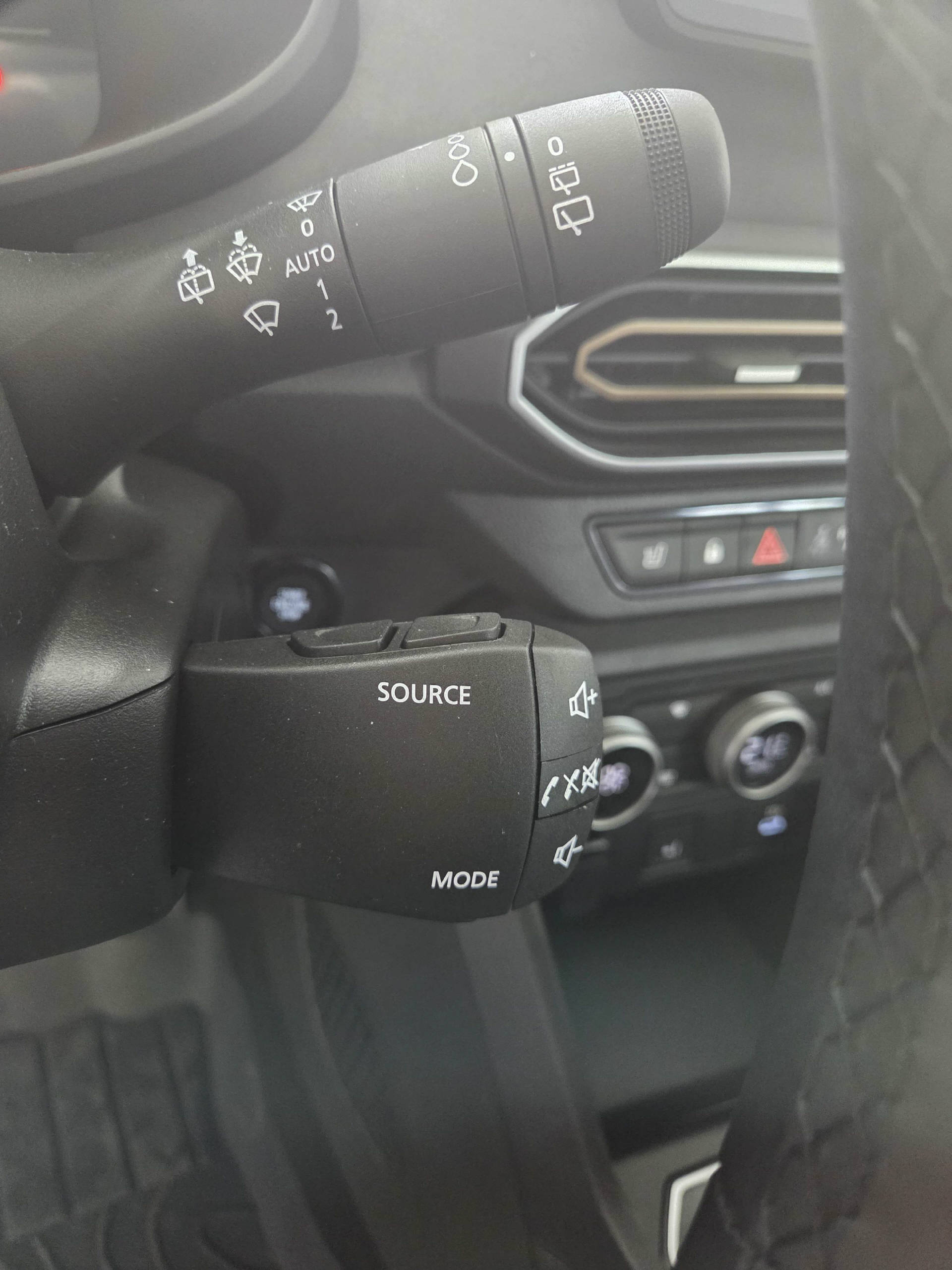 DACIA Jogger 1.6 Hybrid Extreme 7P-image-10