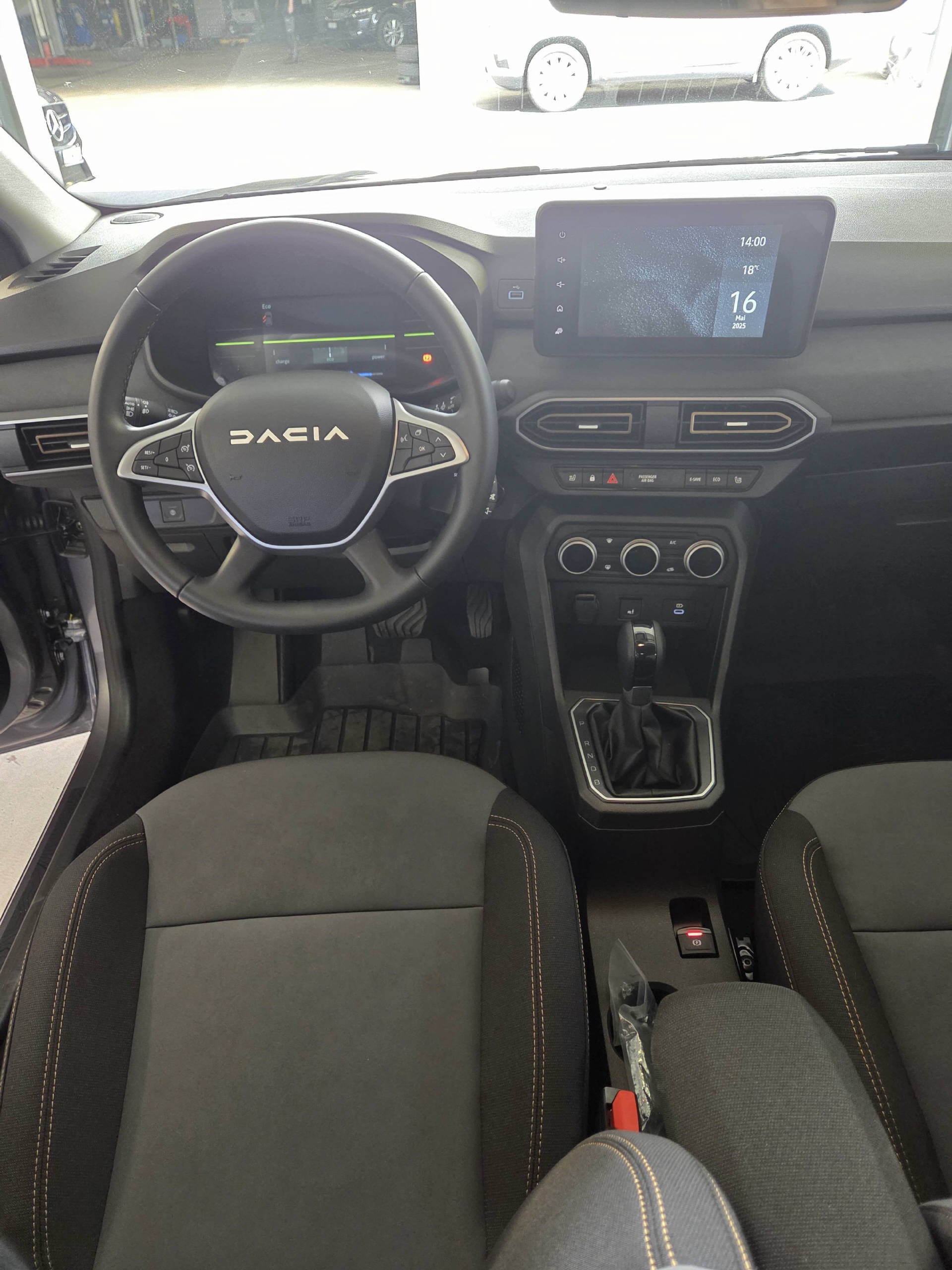 DACIA Jogger 1.6 Hybrid Extreme 7P-image-6