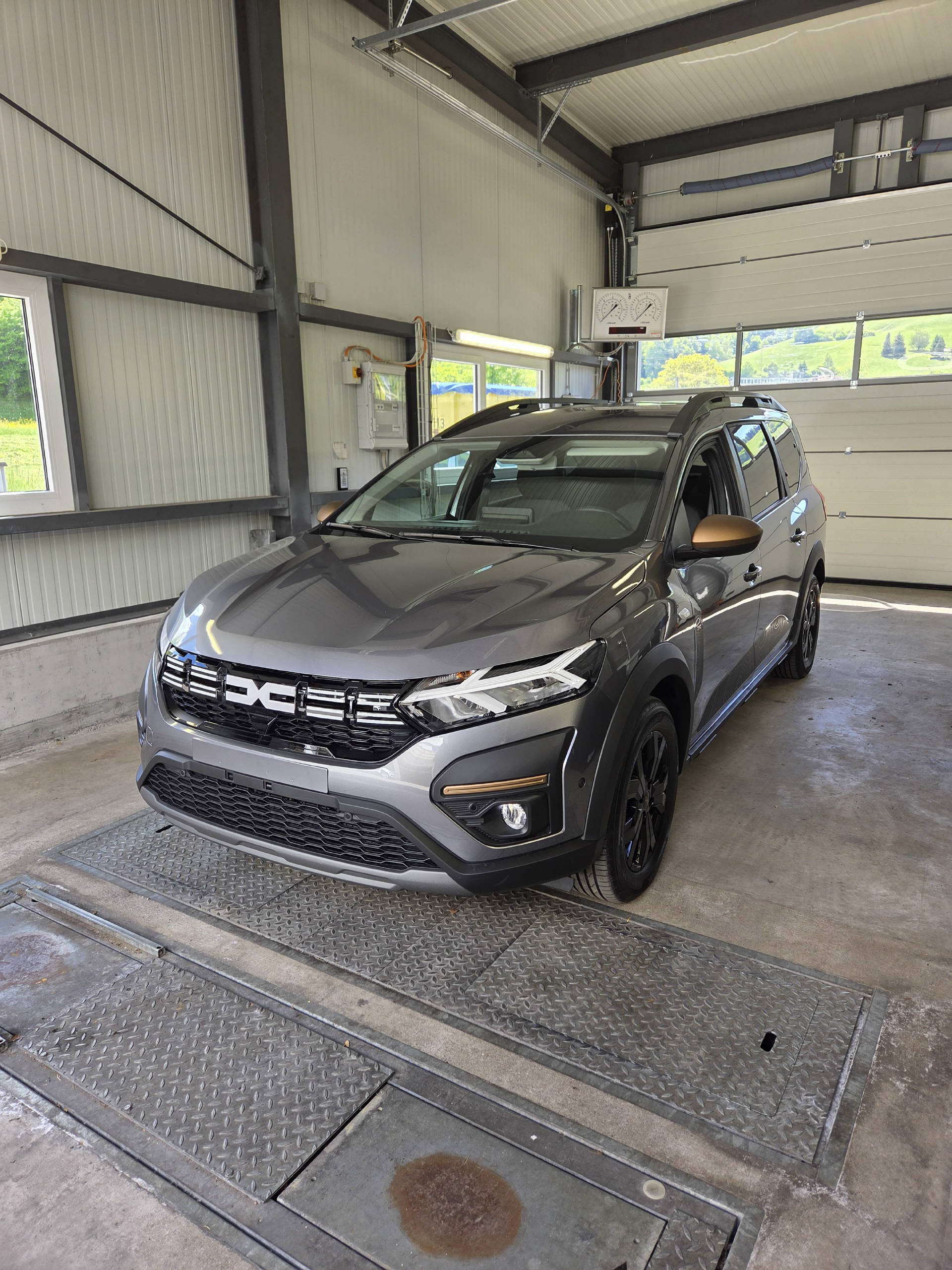 DACIA Jogger 1.6 Hybrid Extreme 7P