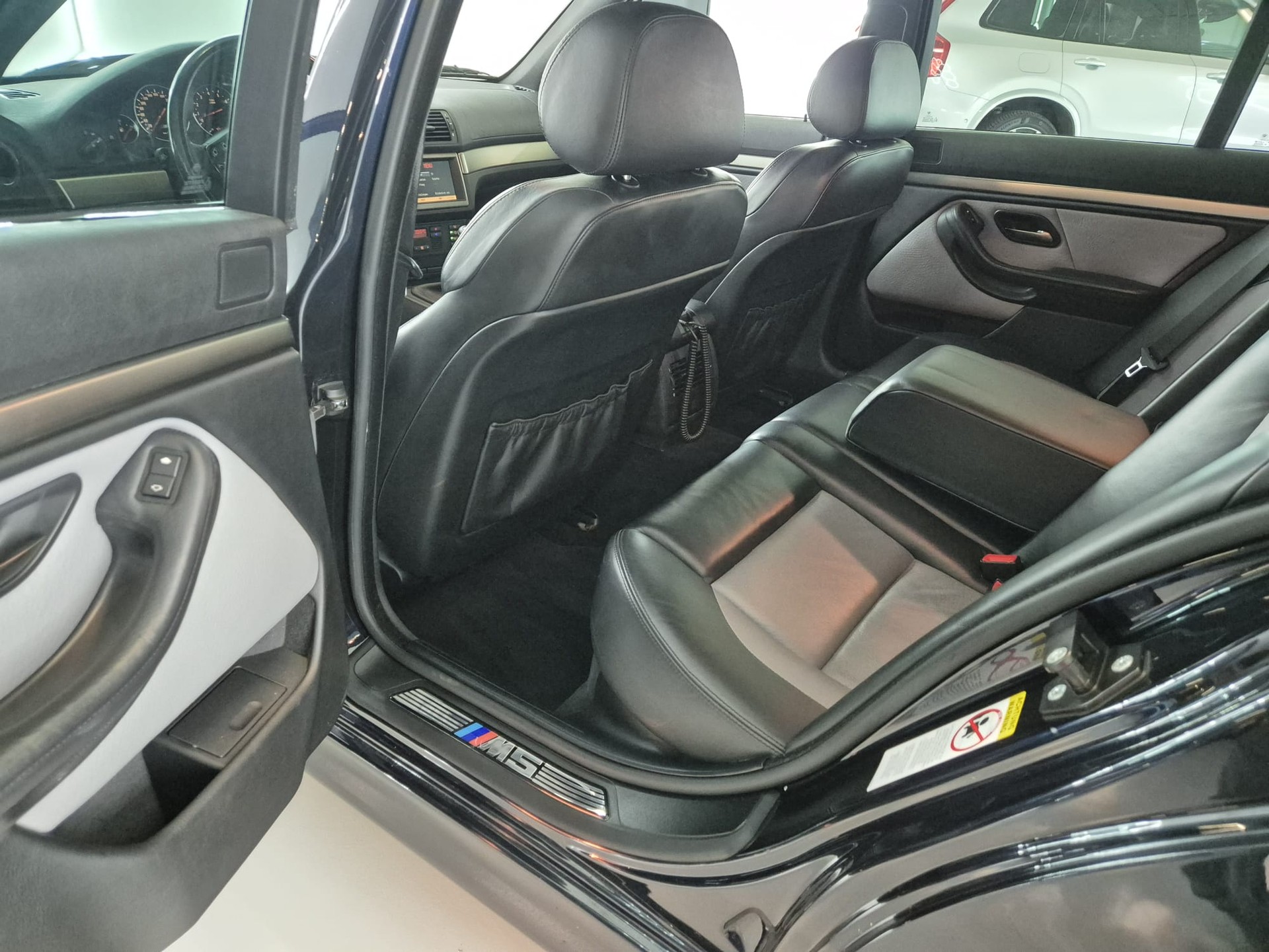 BMW M5 E39 V8-image-21