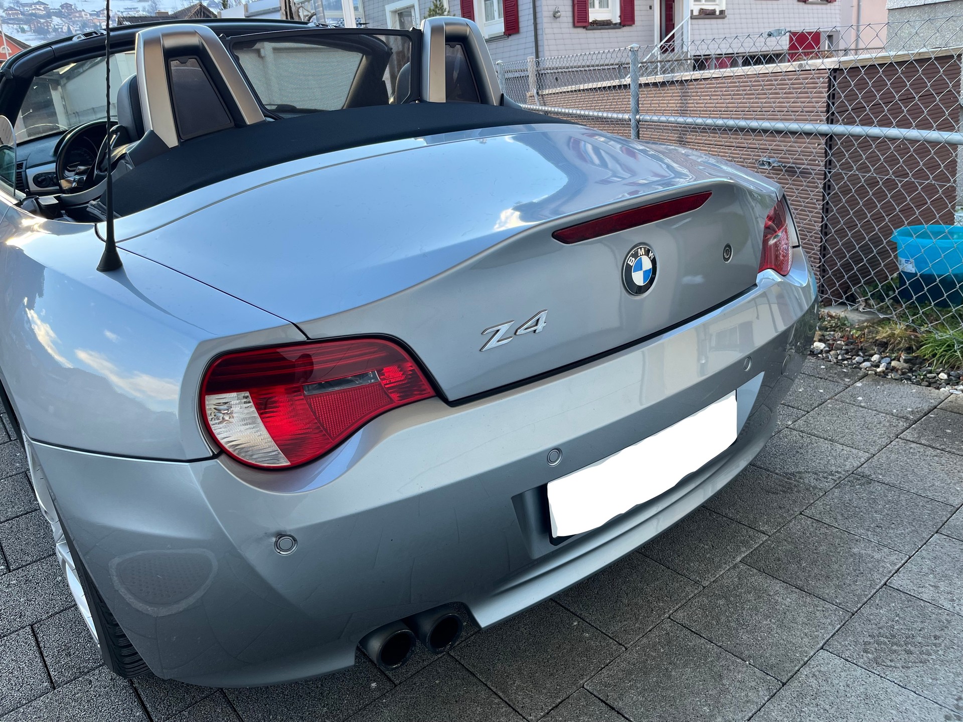BMW Z4 3.0si Roadster-image-3