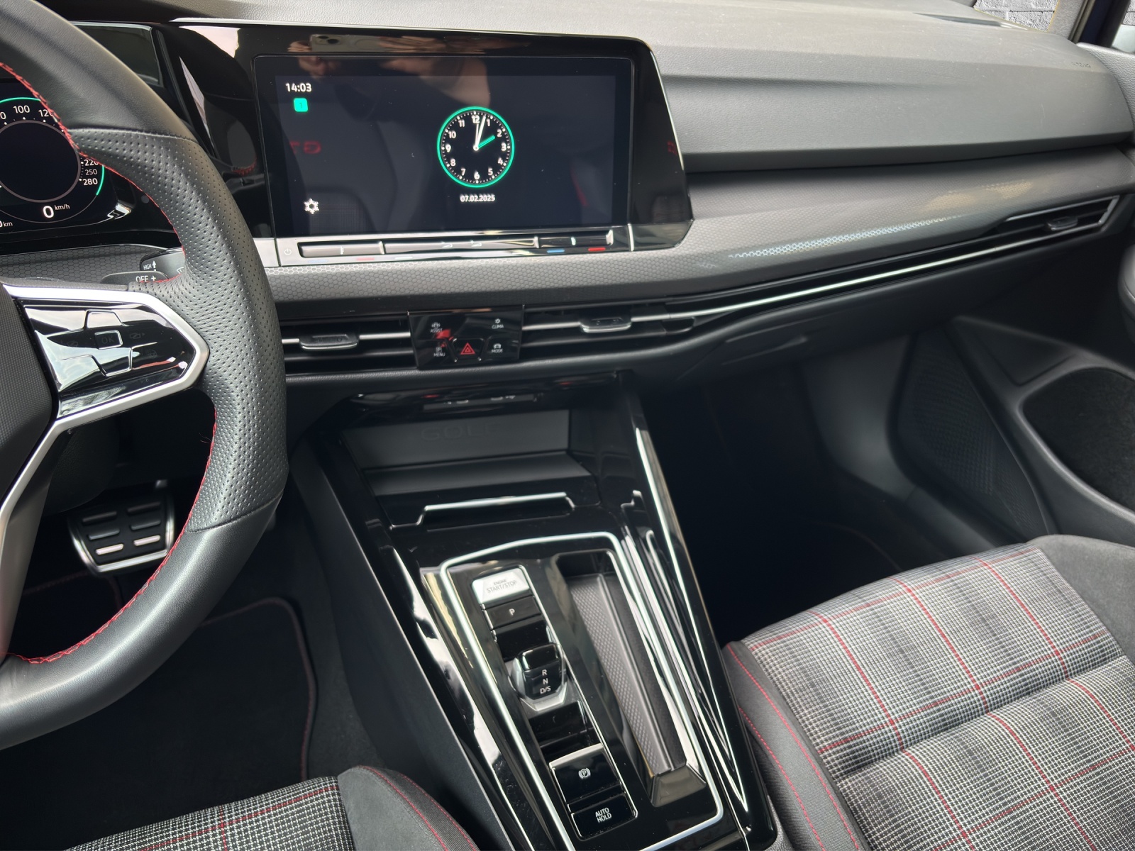 VW Golf 2.0 TSI GTI DSG-image-13