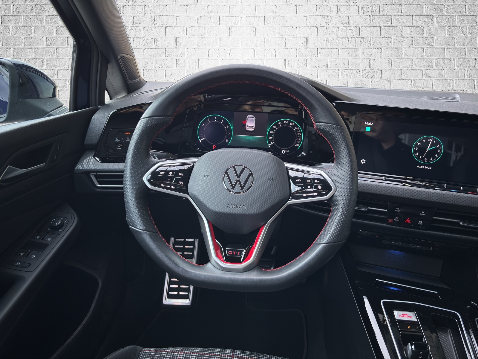 VW Golf 2.0 TSI GTI DSG-image-11