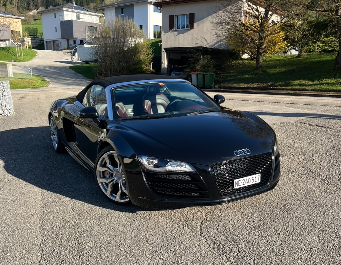 AUDI R8 Spyder 5.2 R-Tronic