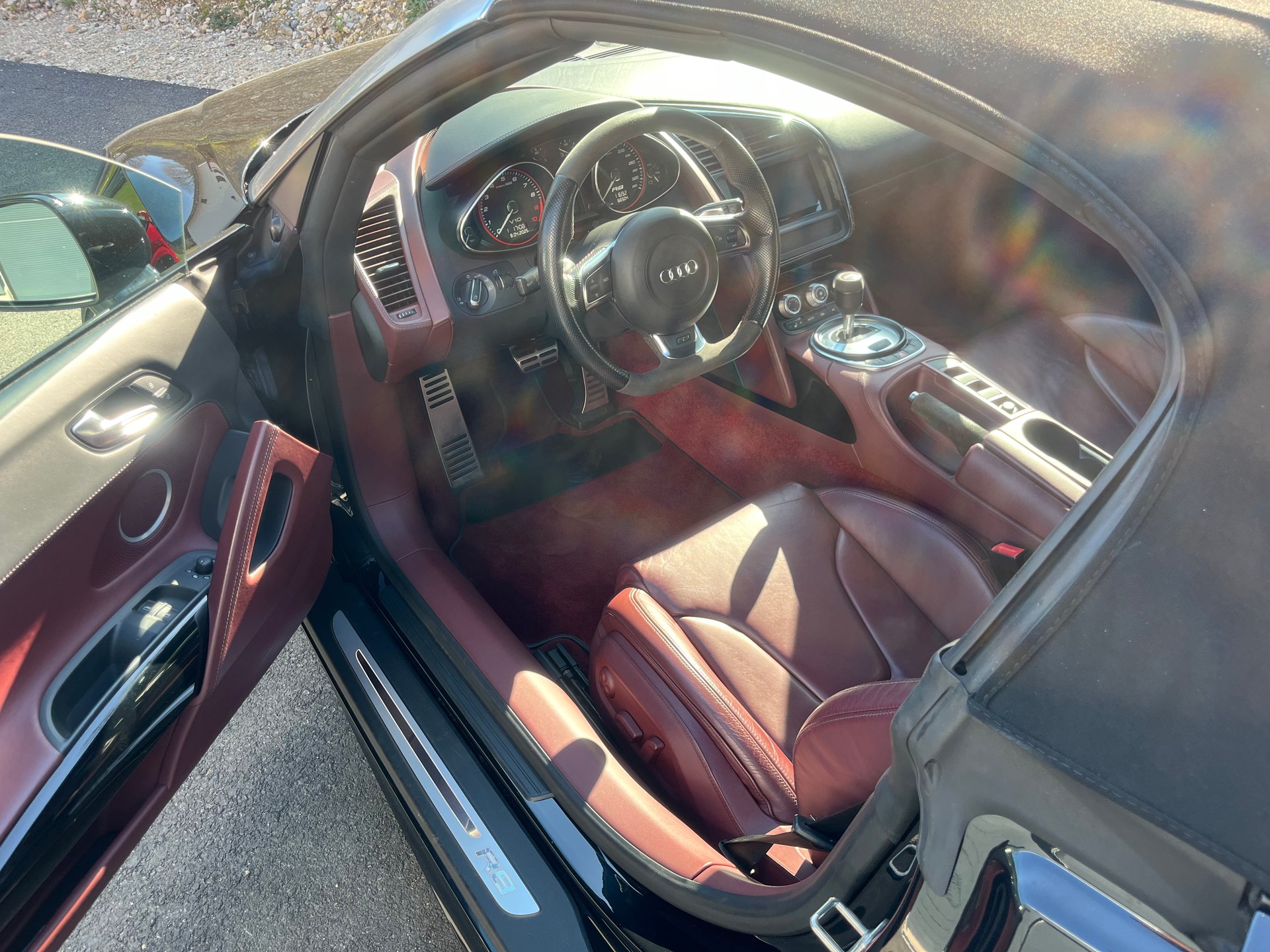 AUDI R8 Spyder 5.2 R-Tronic-image-14
