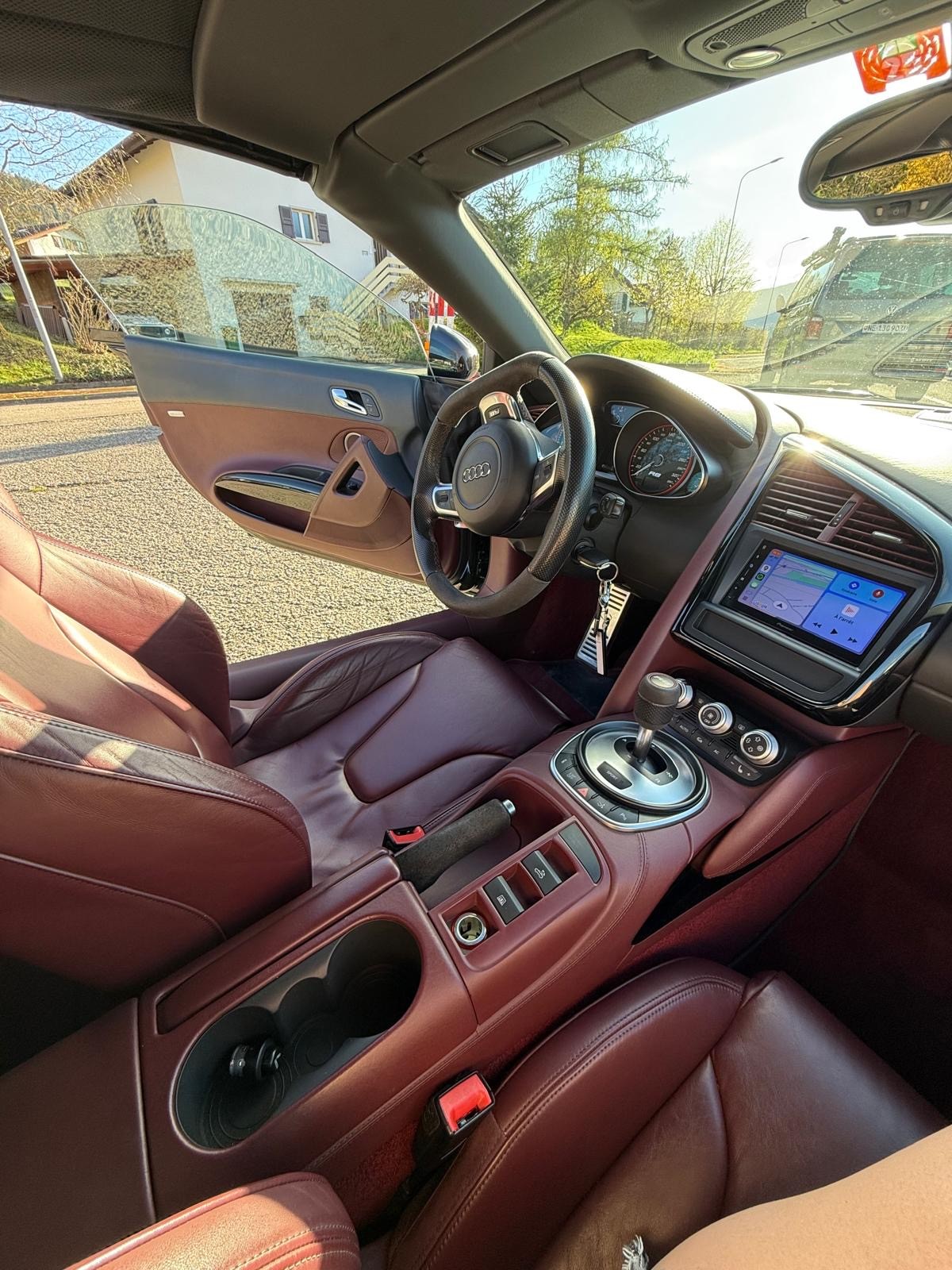 AUDI R8 Spyder 5.2 R-Tronic-image-9