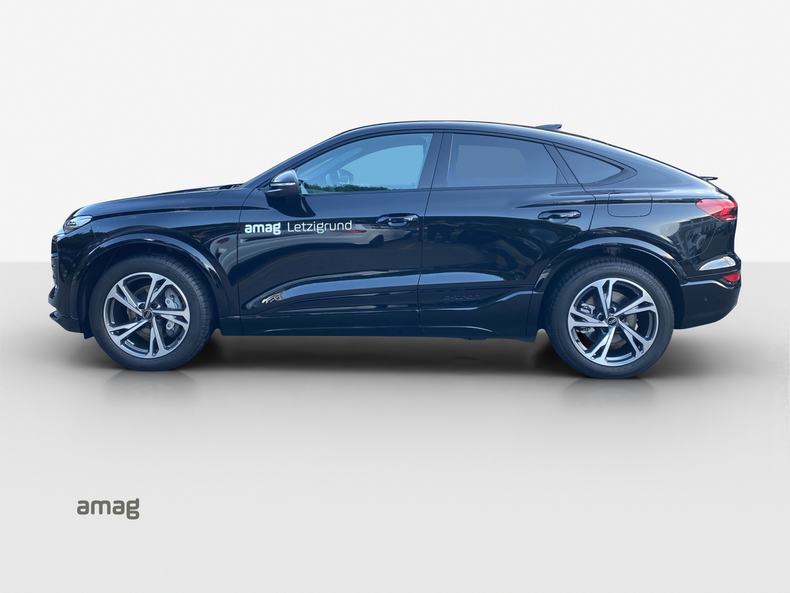 AUDI Q6 Sportback e-tron quattro-image-1
