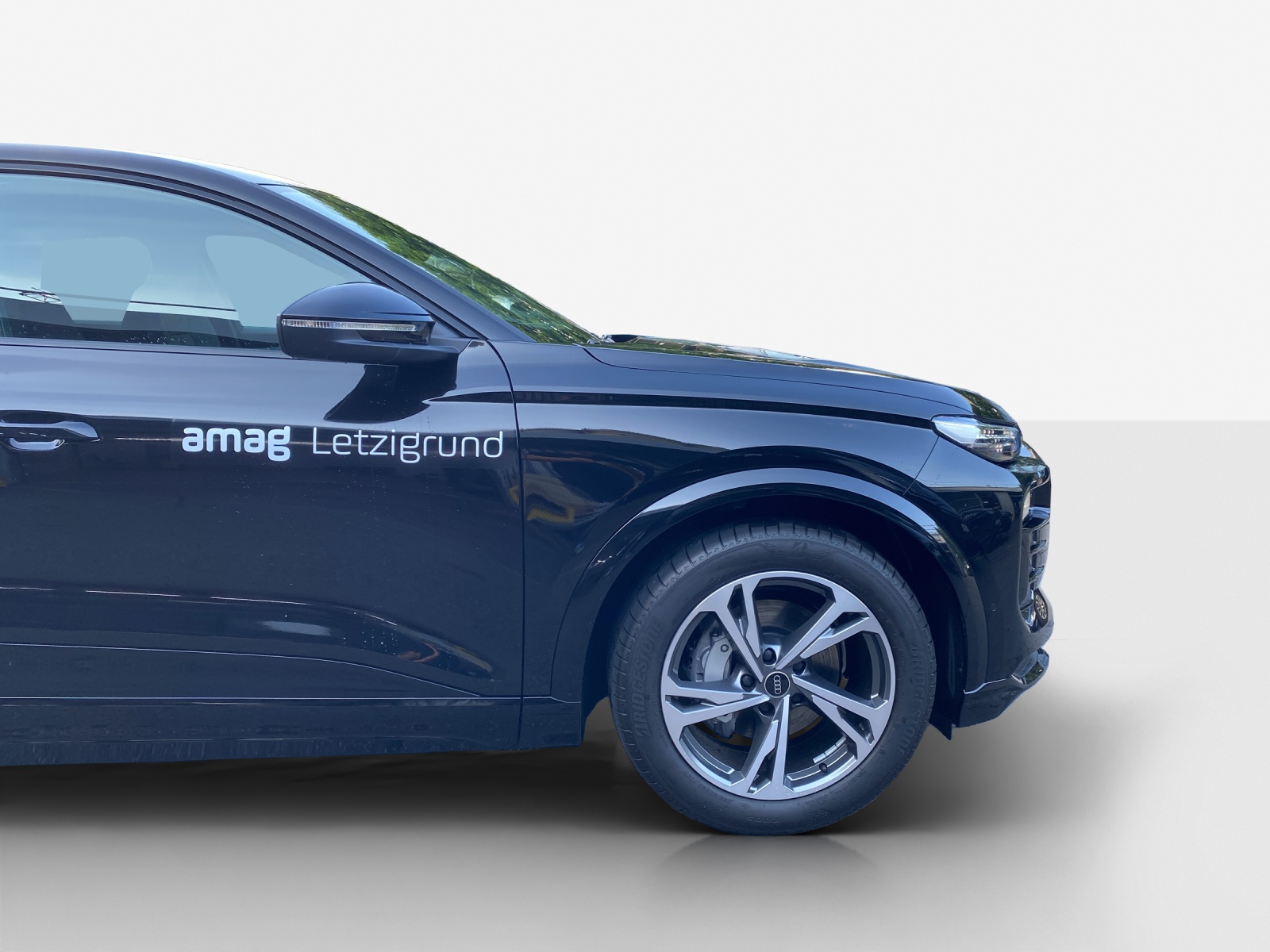 AUDI Q6 Sportback e-tron quattro-image-13