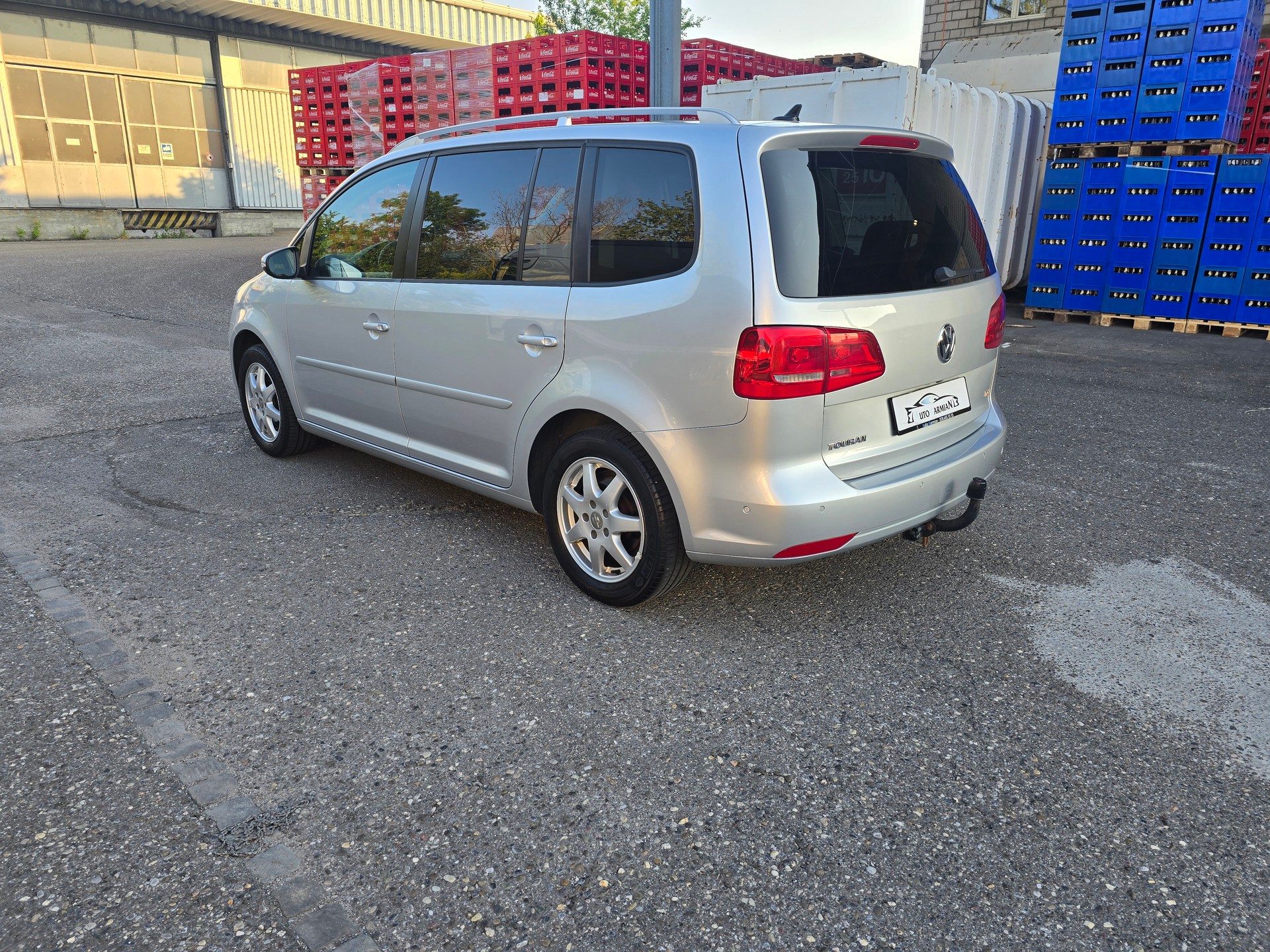 VW Touran 1.6 TDI Highline-image-5
