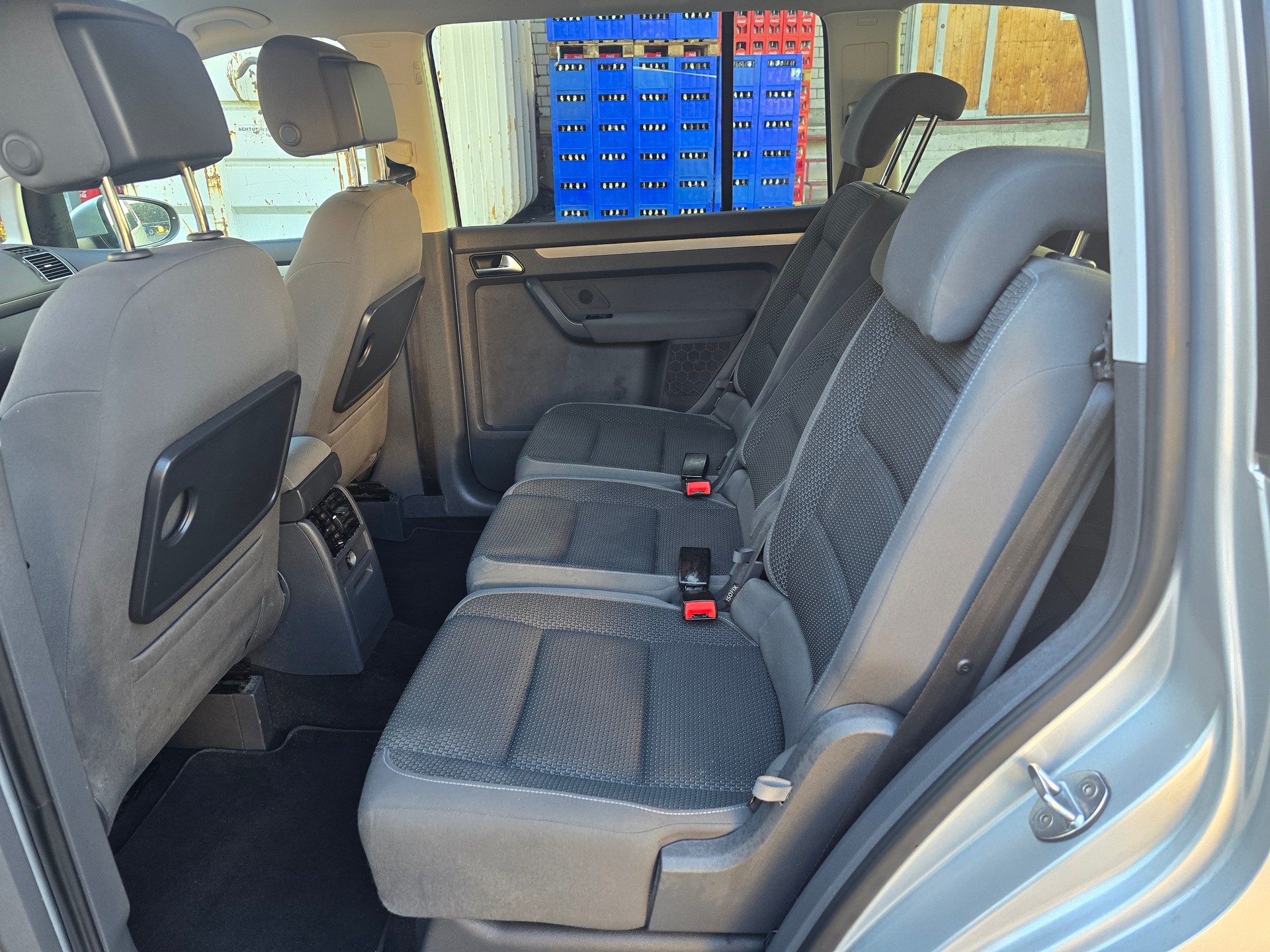 VW Touran 1.6 TDI Highline-image-11