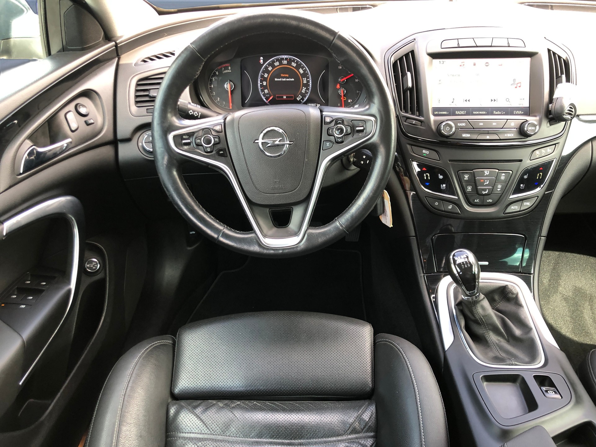 OPEL Insignia Sports Tourer 1.6 Turbo Cosmo-image-7