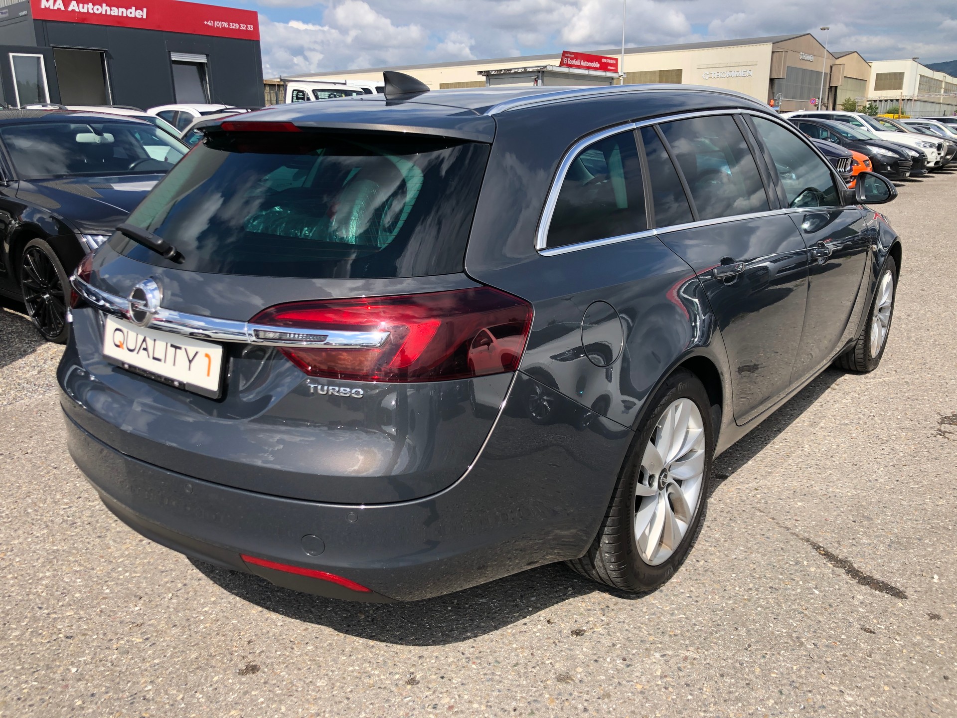 OPEL Insignia Sports Tourer 1.6 Turbo Cosmo-image-3