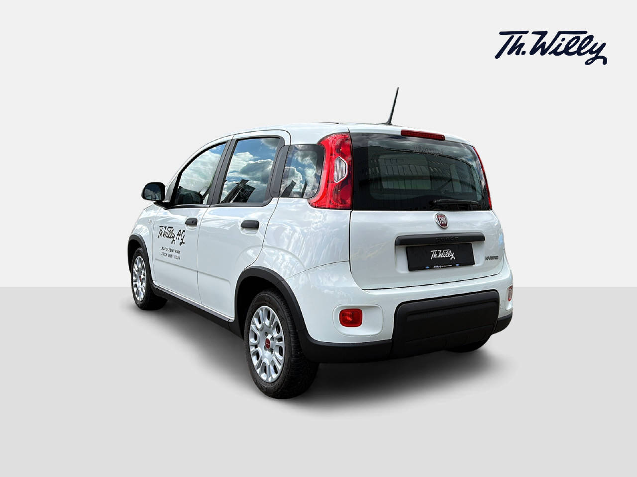 FIAT Panda 1.0 Hybrid Cult-image-2
