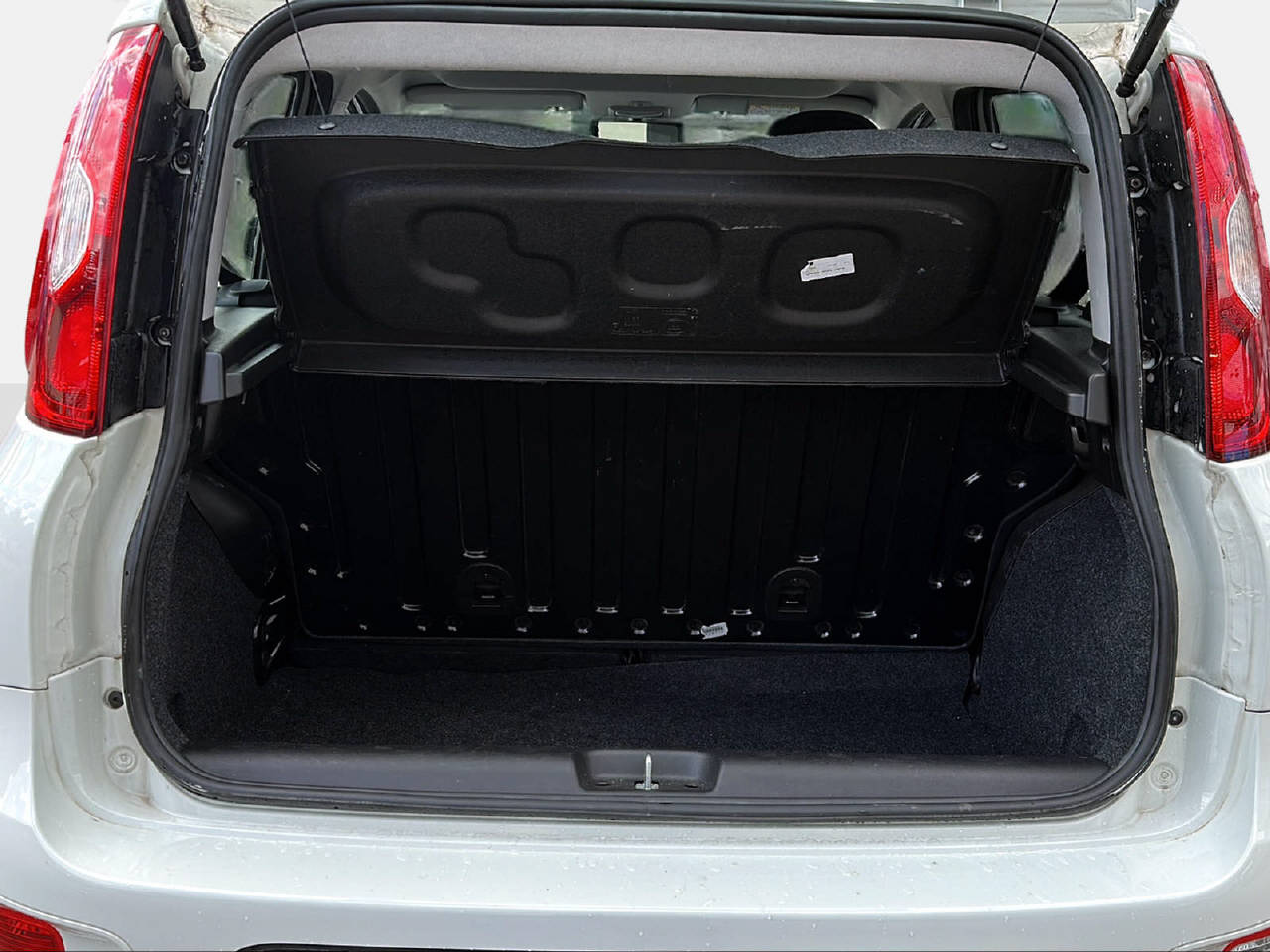 FIAT Panda 1.0 Hybrid Cult-image-12