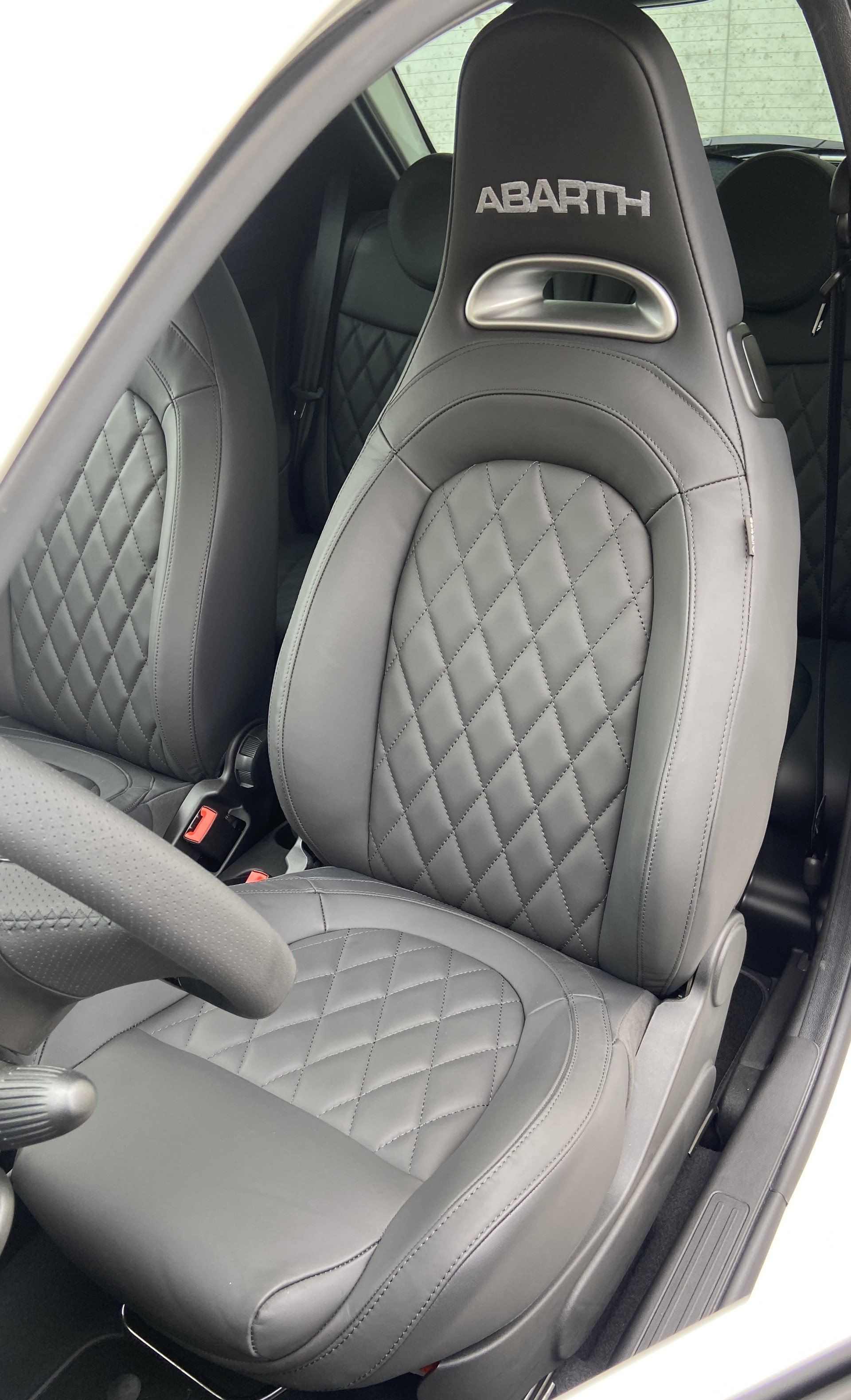 FIAT 695 1.4 16V Turbo Abarth Turismo-image-6