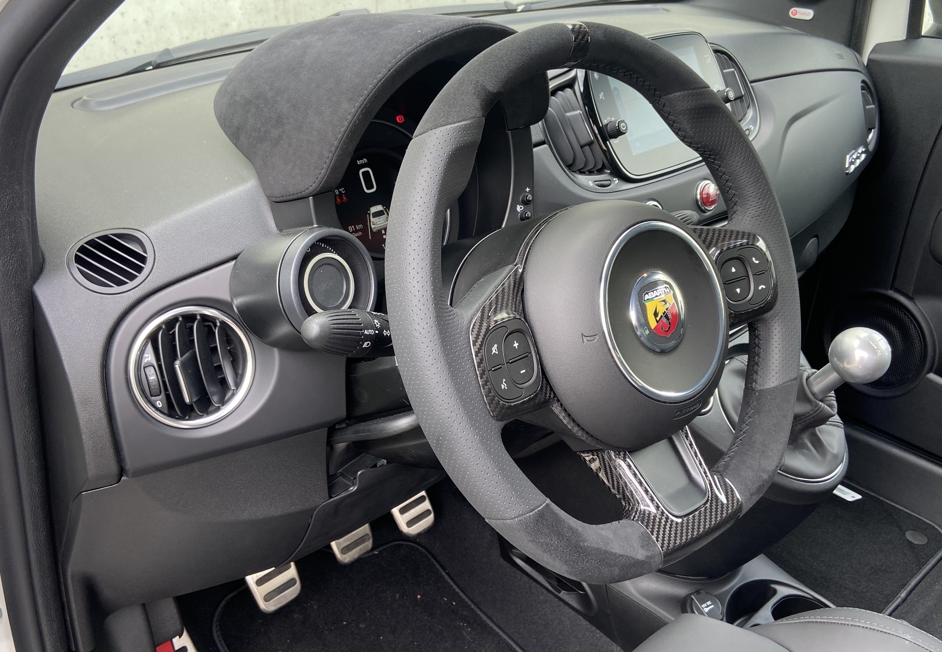 FIAT 695 1.4 16V Turbo Abarth Turismo-image-4