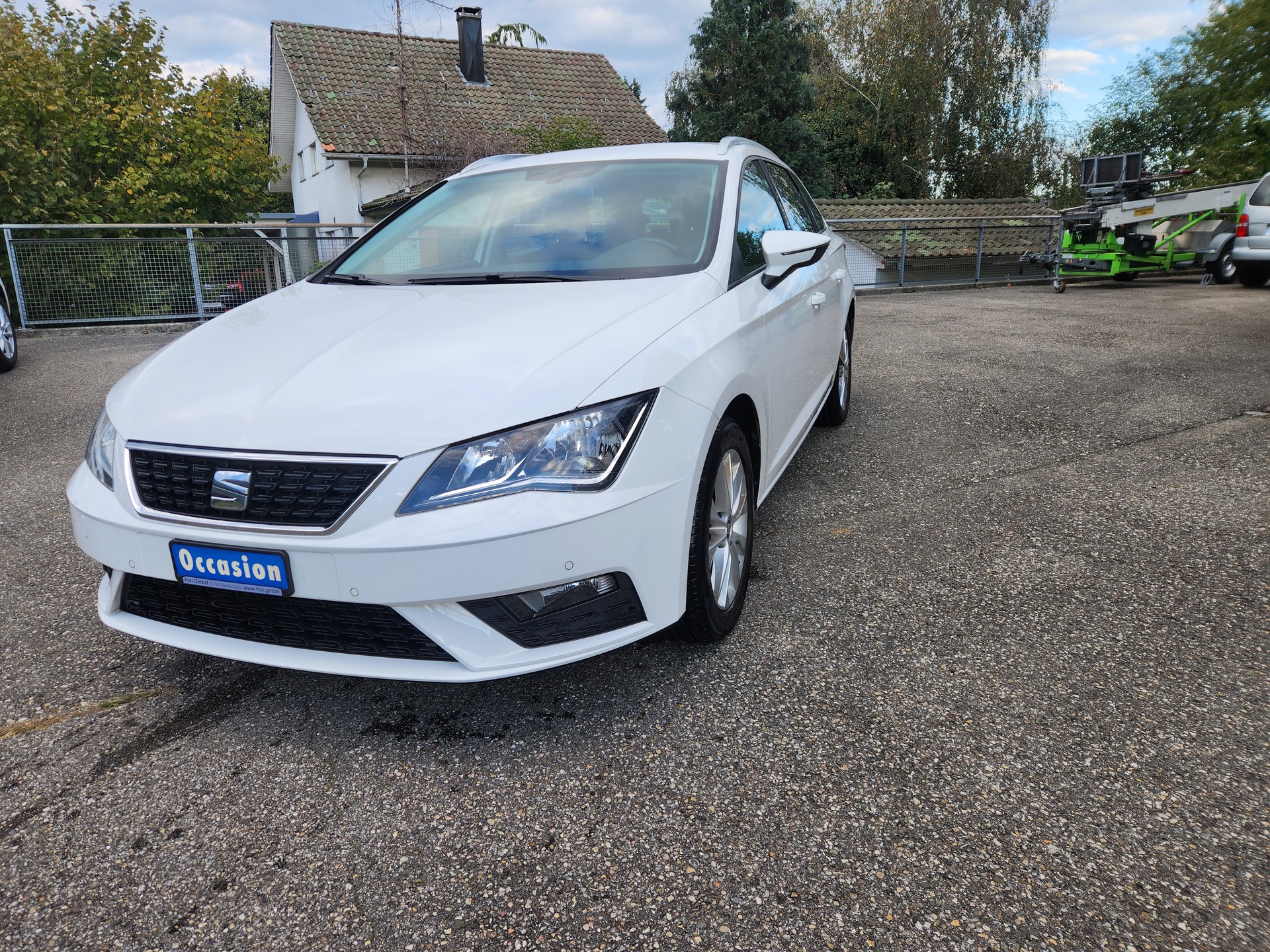 SEAT Leon ST 1.4 TGI Style DSG-image-0