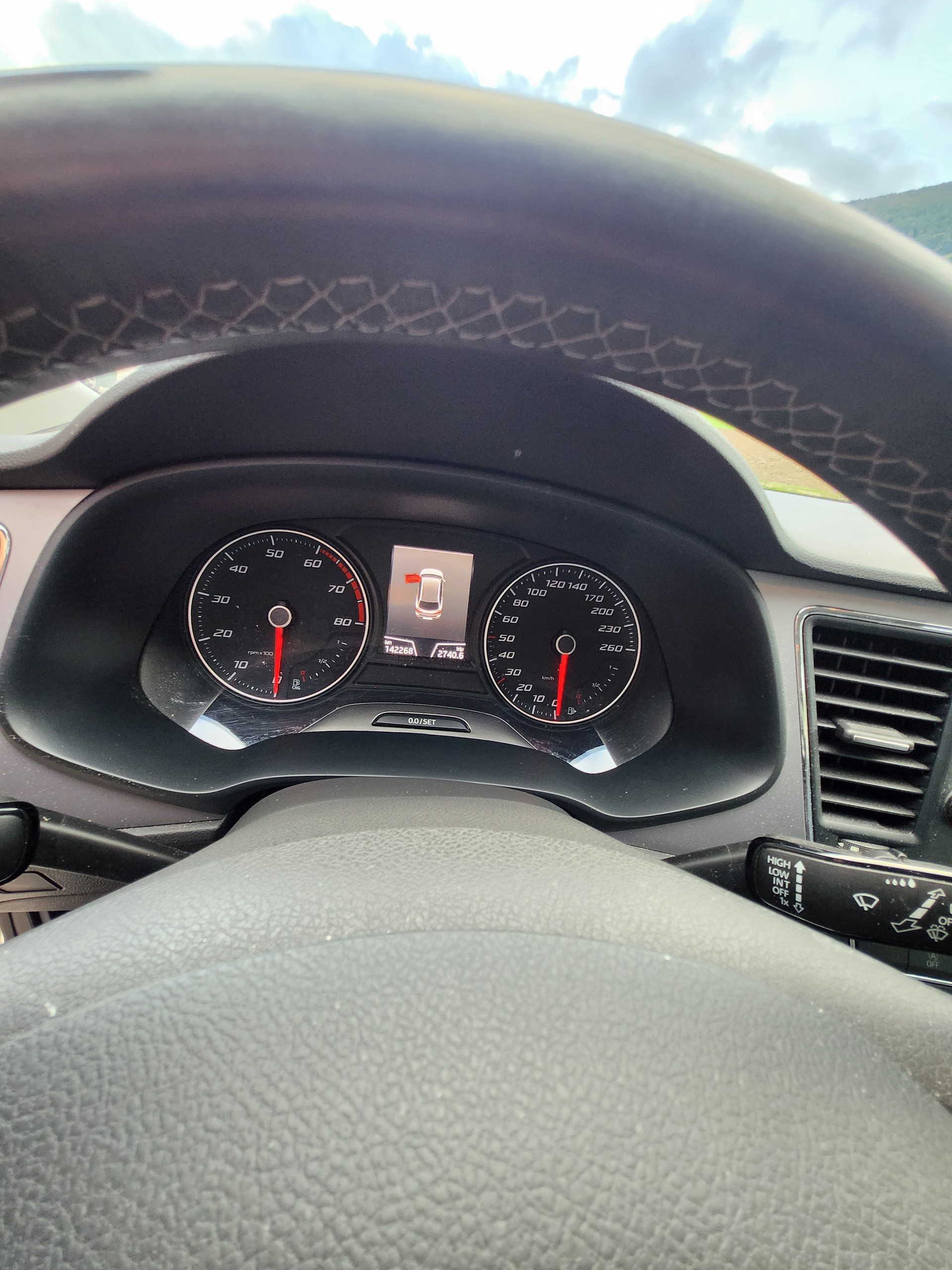 SEAT Leon ST 1.4 TGI Style DSG-image-8