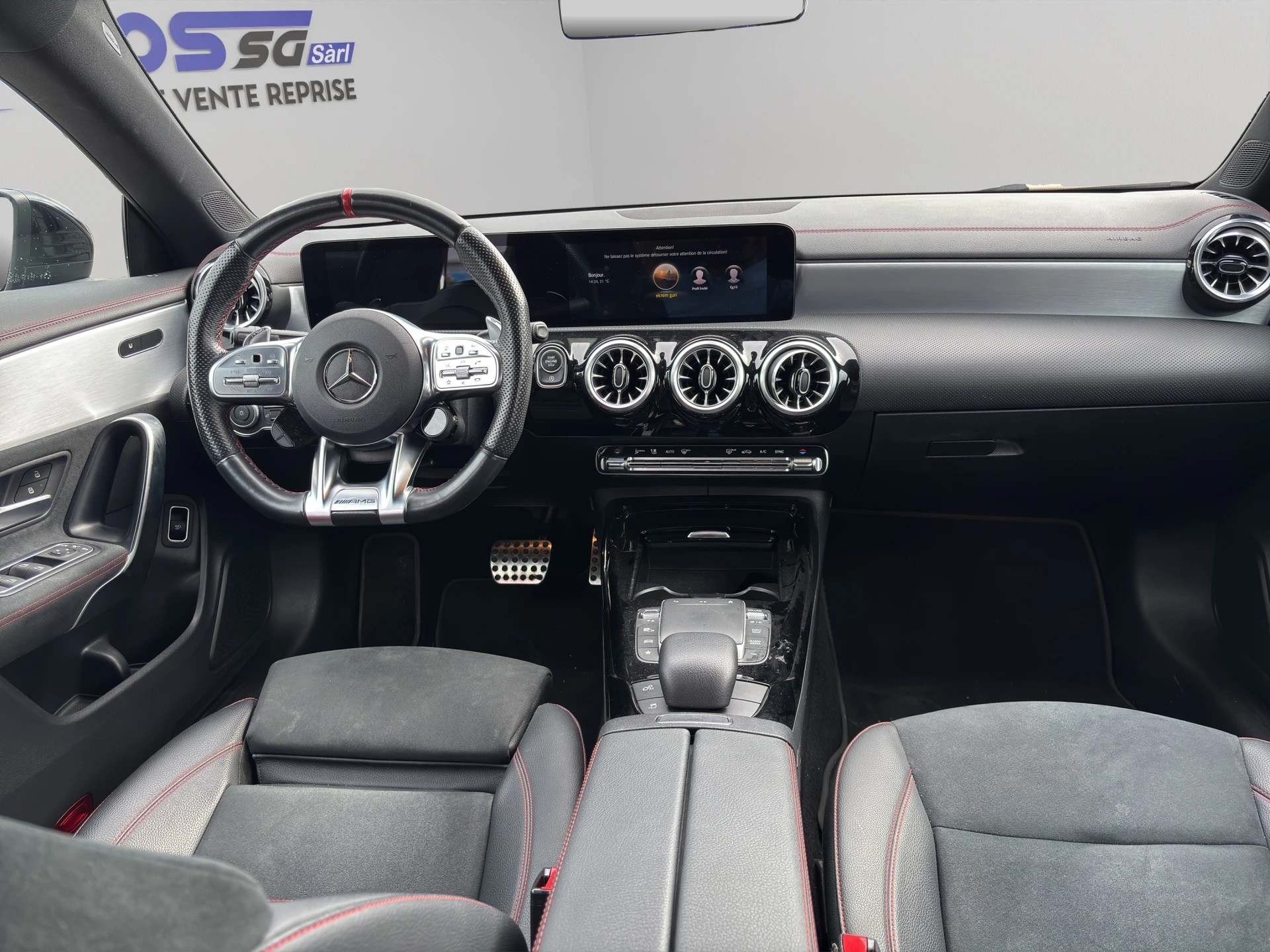 MERCEDES-BENZ CLA 35 AMG 4Matic 7G-DCT-image-11
