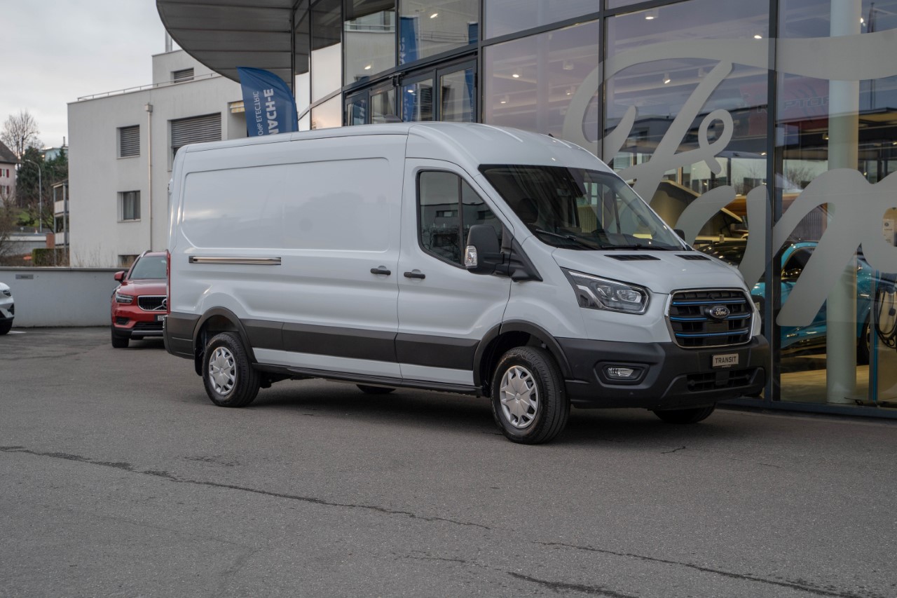 FORD E-Transit Van 350 L3H2 68kWh Trend-image-0