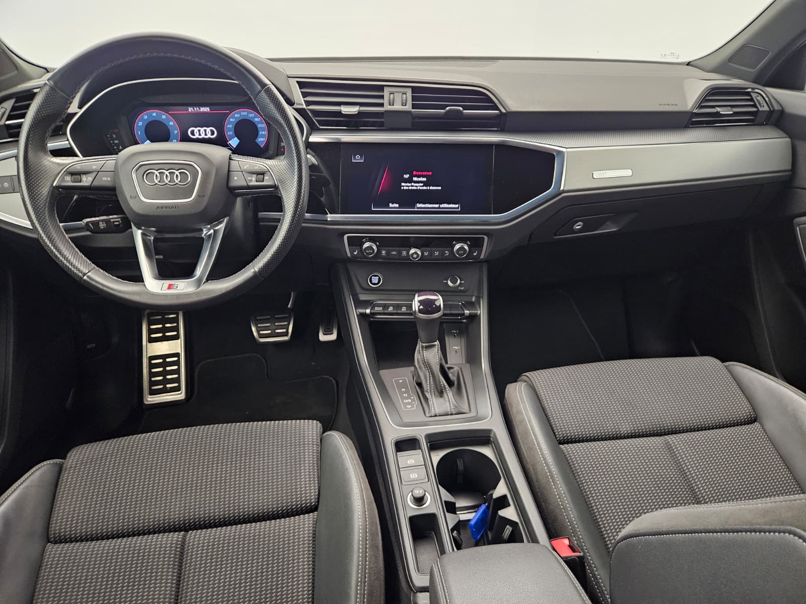 AUDI Q3 Sportback 35 TFSI S line Attraction S-tronic-image-9